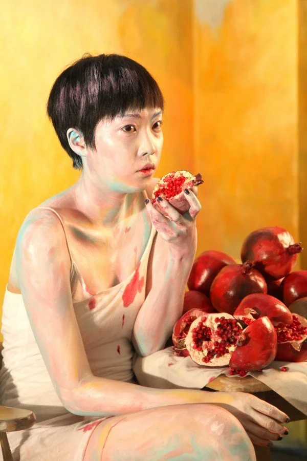 hyun-mi-yoo-boma-posed-for-12-minutes-portrait-series-2010-video-12min-e1425954376481.jpg