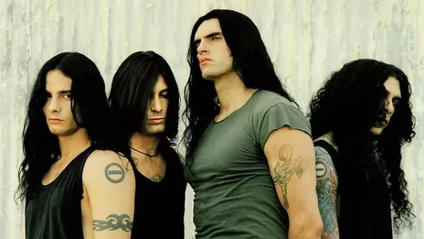  A Review of the Timeless Goth Rock Album “October rust”