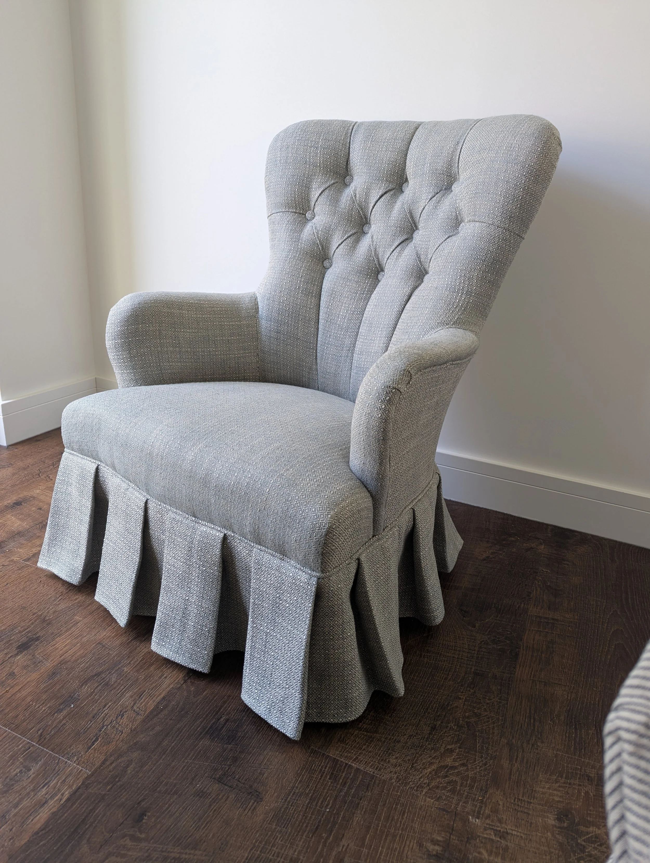 Button Back Arm Chair