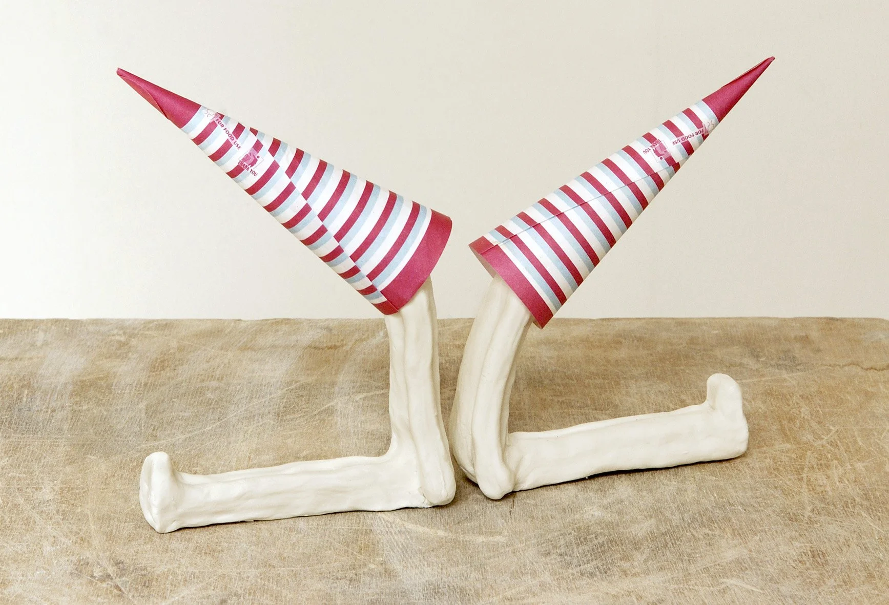 Untitled, 2004, porcelain, paper, (image Griet Dekoninck)