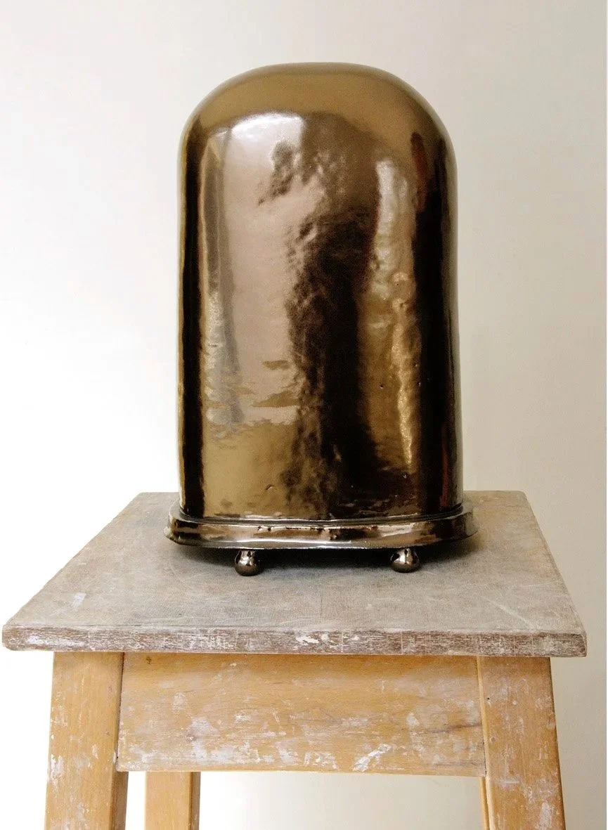 Dome, 2004, ceramic, glaze, private collection  (image Griet Dekoninck)