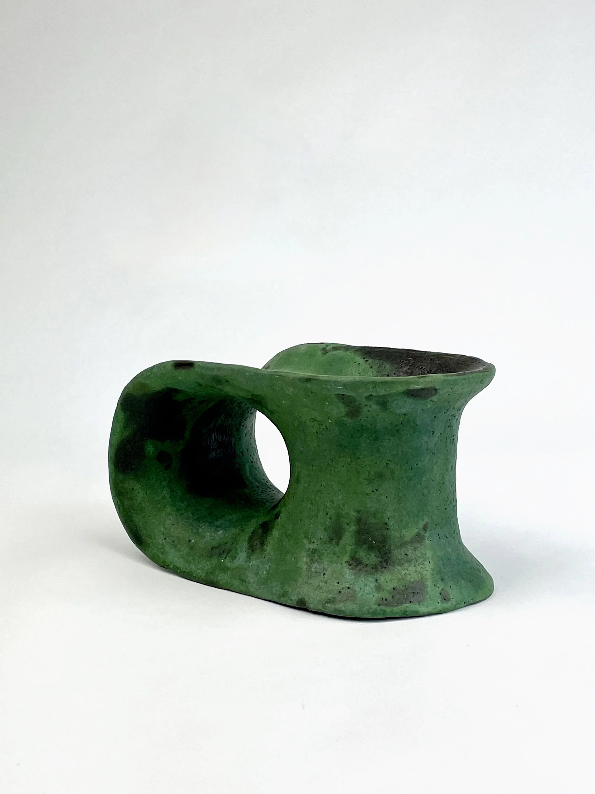 Untitled, 2024, ceramic, glaze, 11 x 19 x 11 cm
