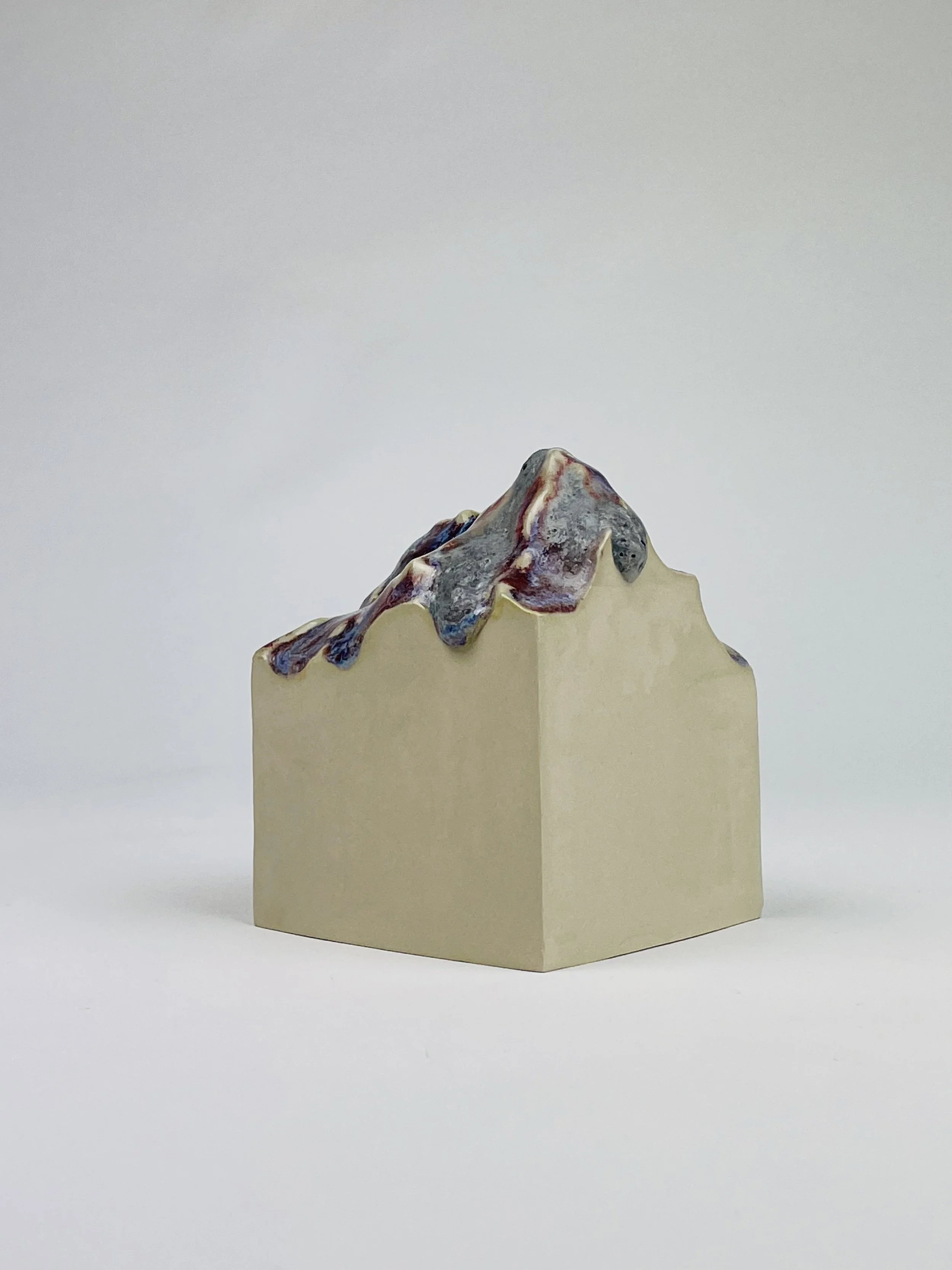 Untitled, 2022, ceramic, multiple glazes, 13 x 10 x 10 cm