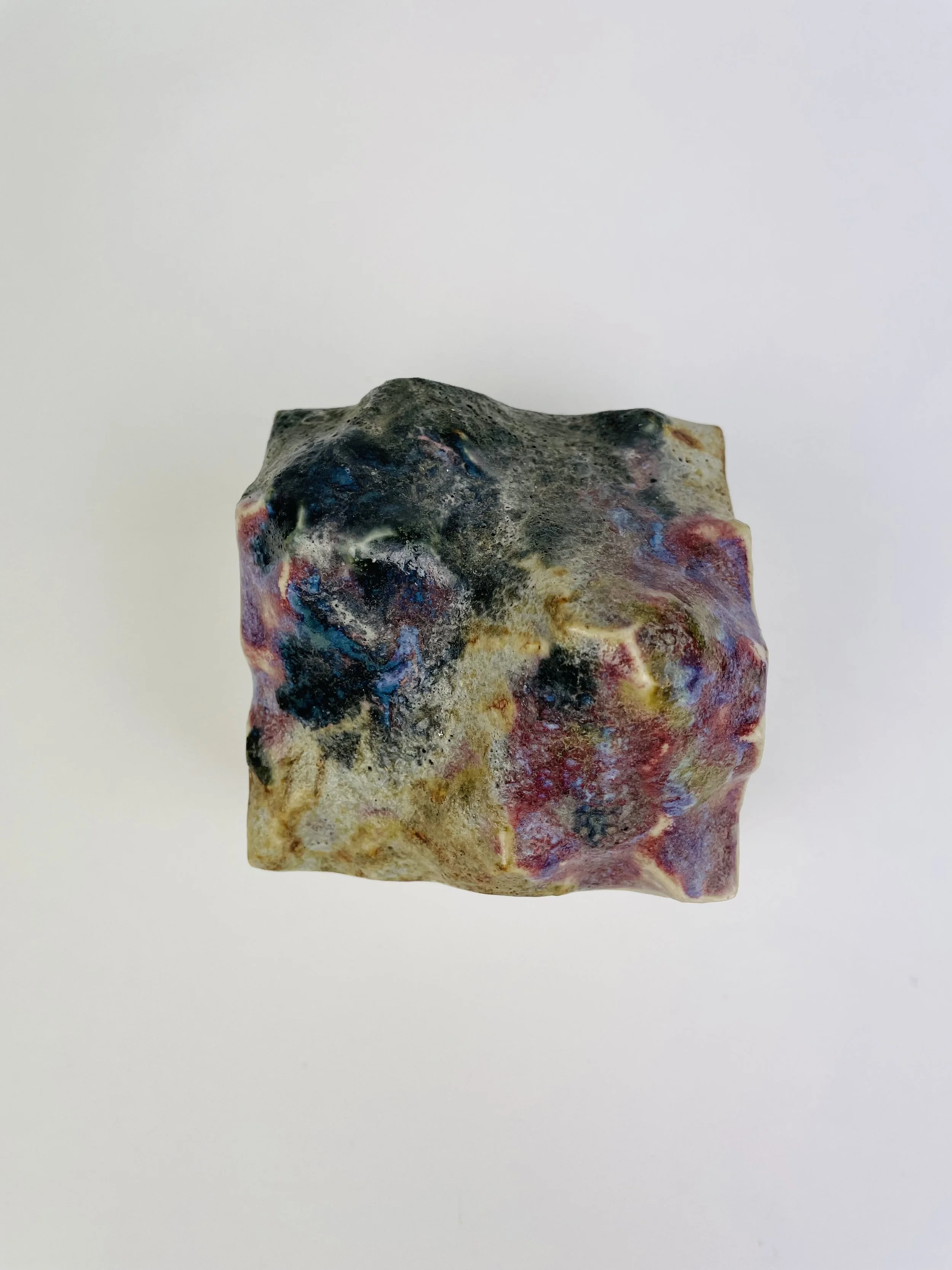 Untitled, 2021, ceramic, multiple glazes, 13 x 10 x 10 cm 
