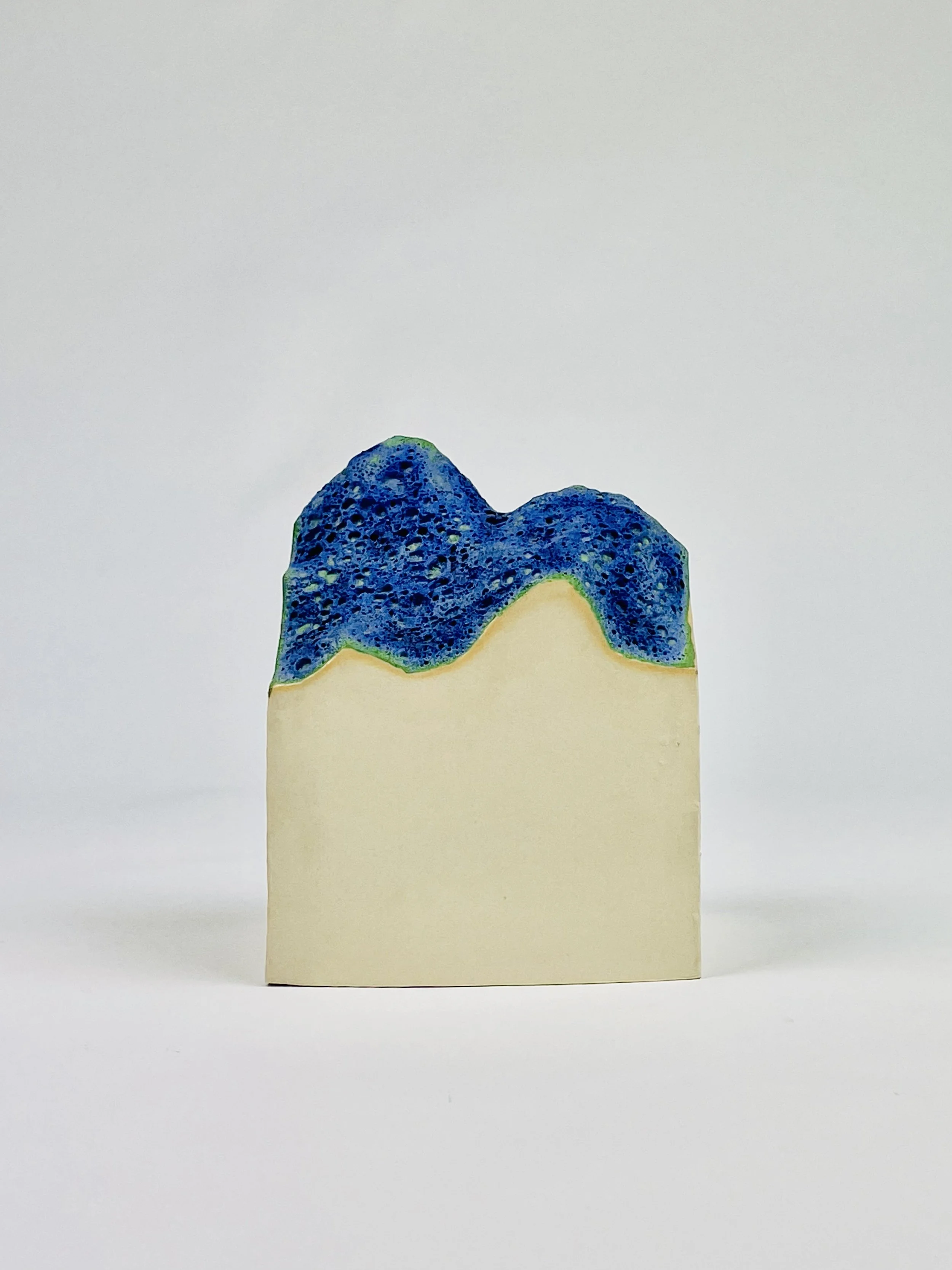Untitled, 2021, ceramic, glaze, 13 x 10 x 10 cm