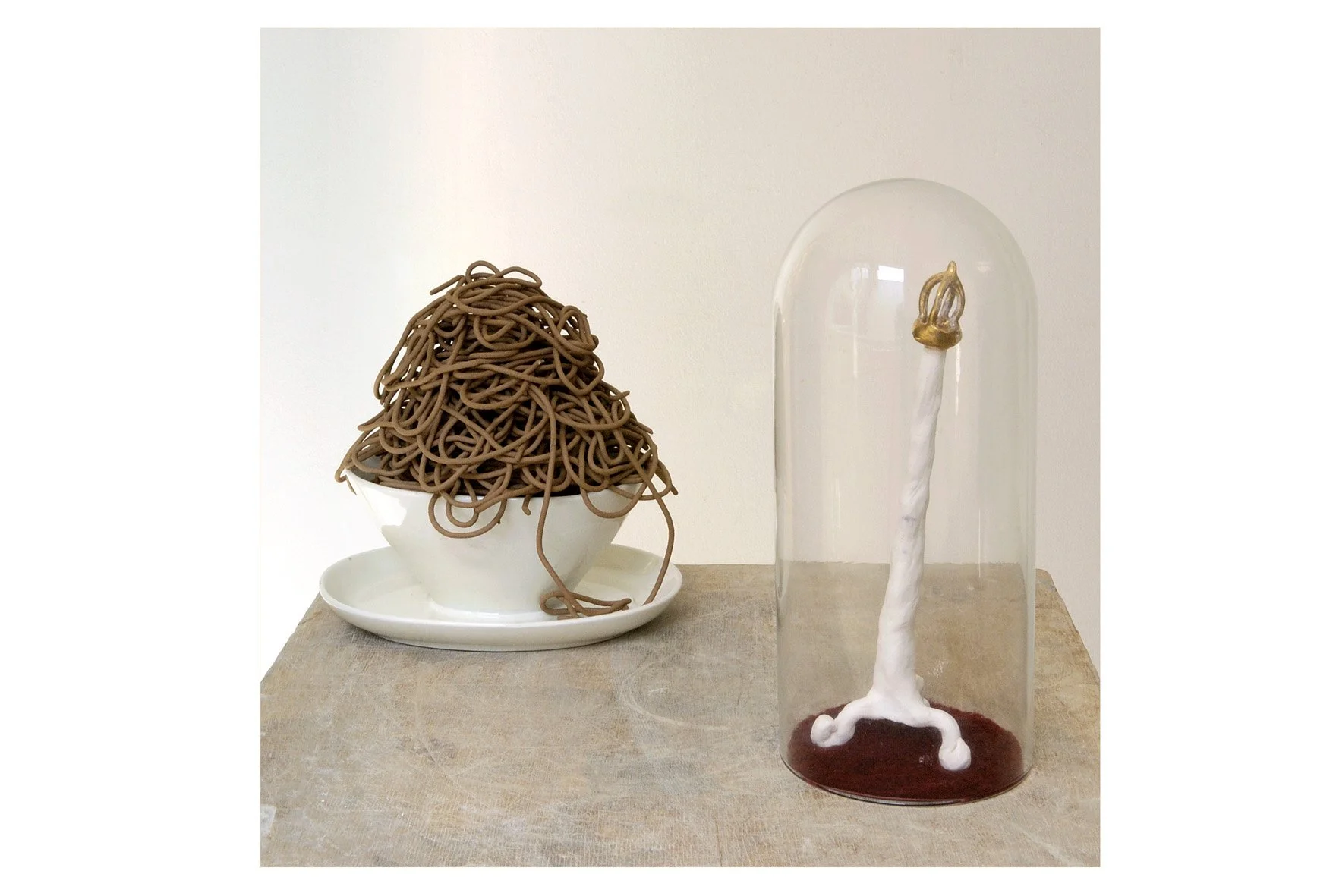 Sketches, 2004, ceramic, glaze, mixed media, 2004 (image Griet Dekoninck)