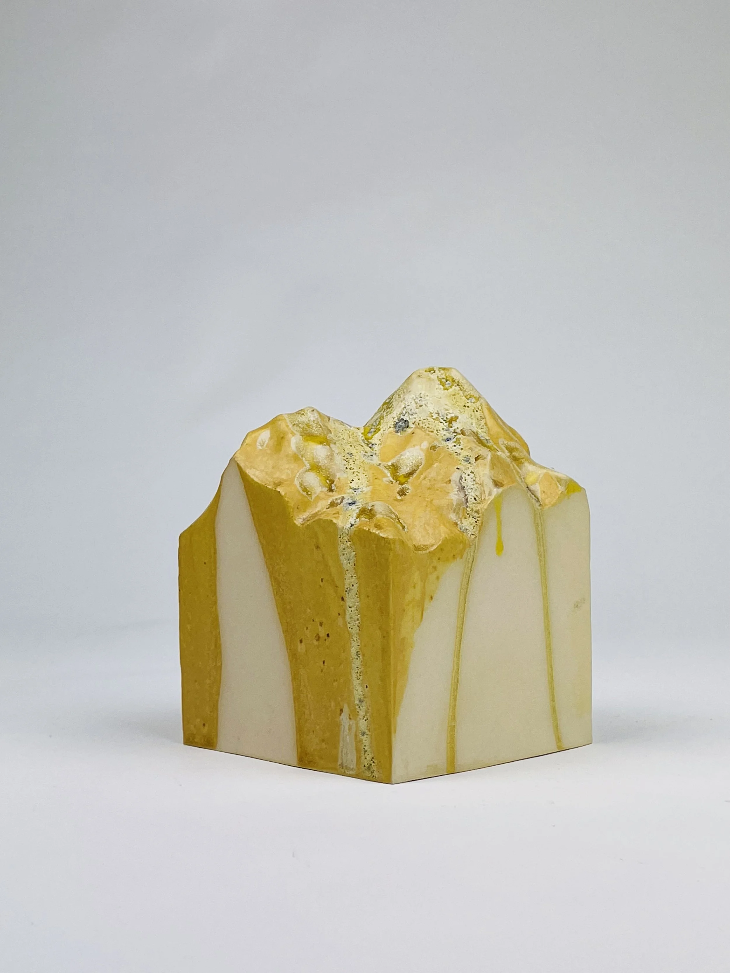 Untitled, 2023, ceramic, multiple glazes, 13 x 10 x 10 cm