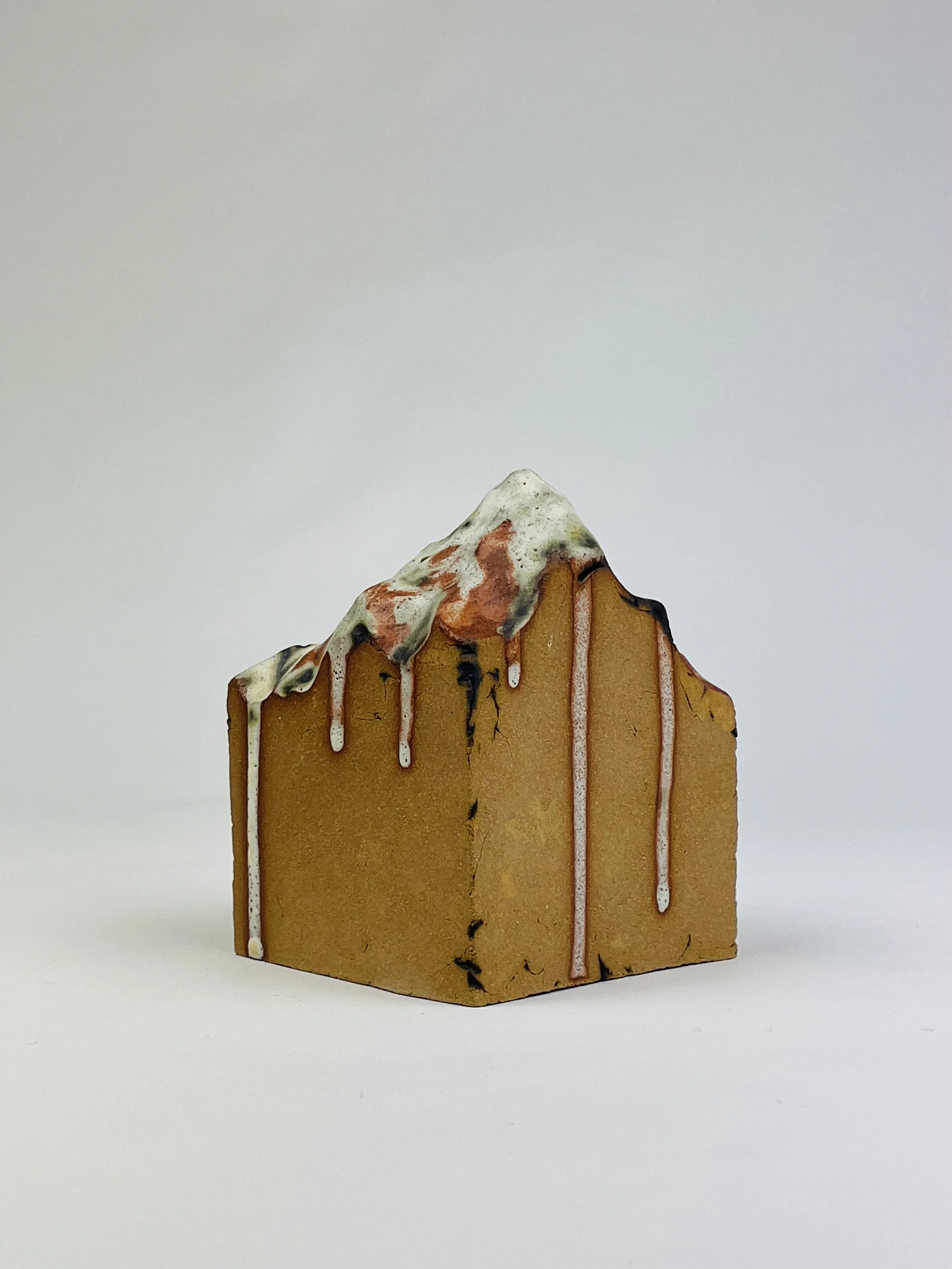 Untitled, 2023, ceramic, multiple glazes, 13 x 10 x 10 cm