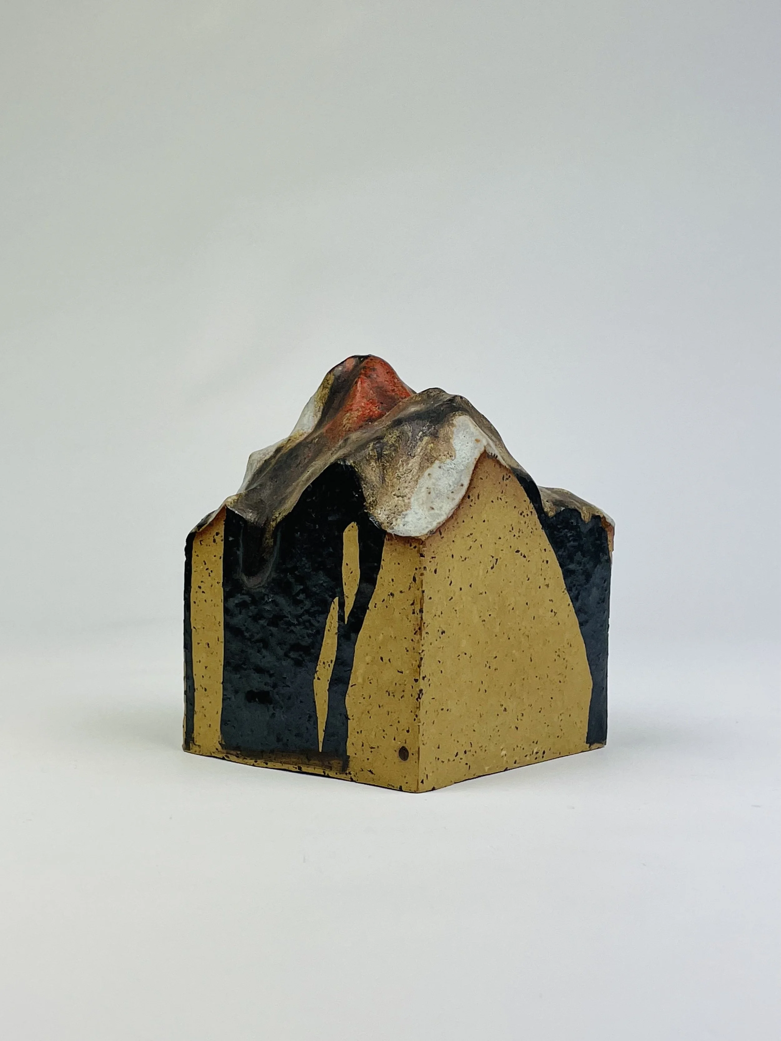 Untitled, 2022, ceramic, multiple glazes, 13 x 10 x 10 cm