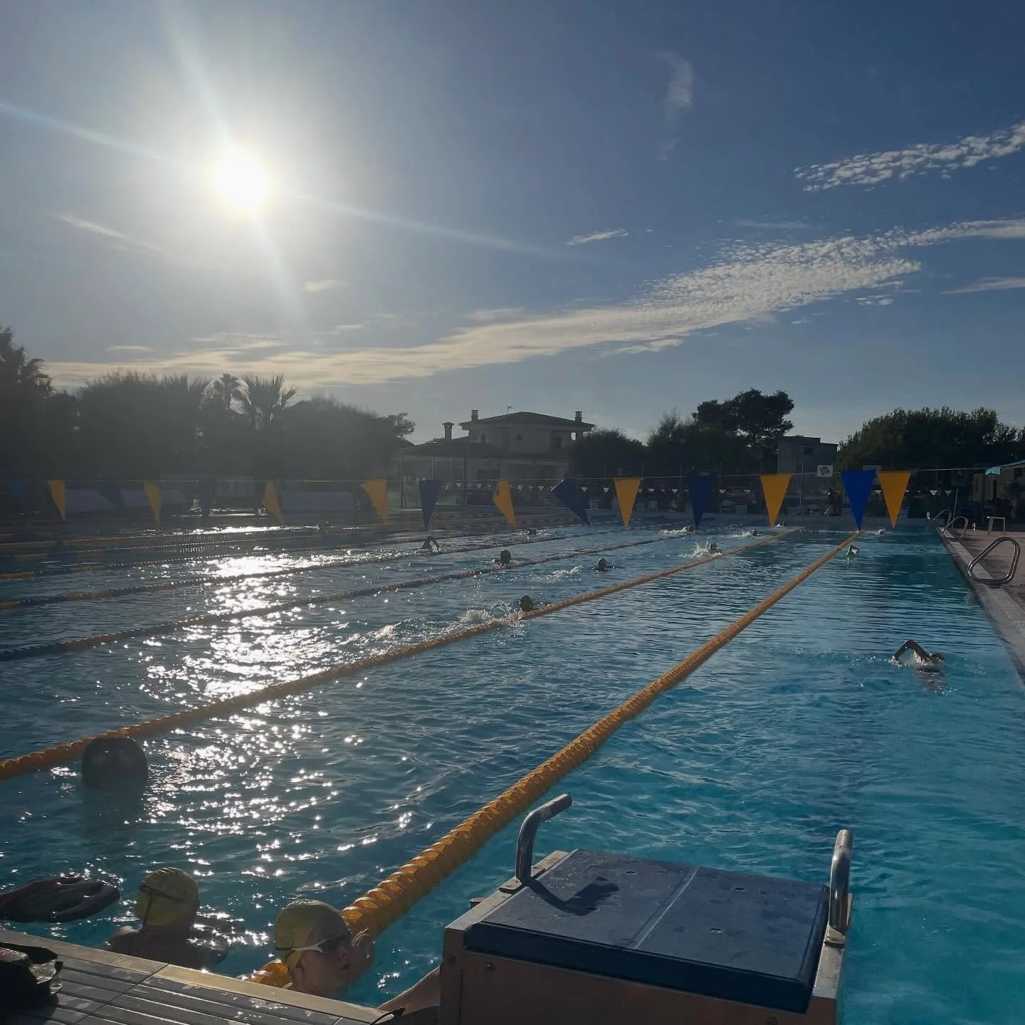 Tilbake p&aring; @best_centre_sports Mallorca ☀️ 19 sv&oslash;mmere er klar for 1 uke med trening i flotte omgivelser!