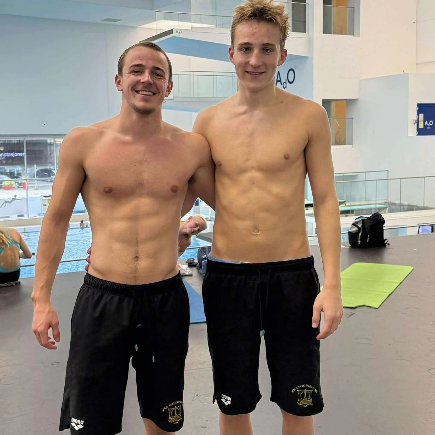 Simen &amp; Sander har v&aelig;rt p&aring; regionssamling i Bergen denne helgen! ☺️ Simen som innhenta hjelpe trener + basis-ekspert&hellip;og Sander har f&aring;tt kj&oslash;rt seg med hard trening og sosialt heng med sv&oslash;mme kompiser p&aring;