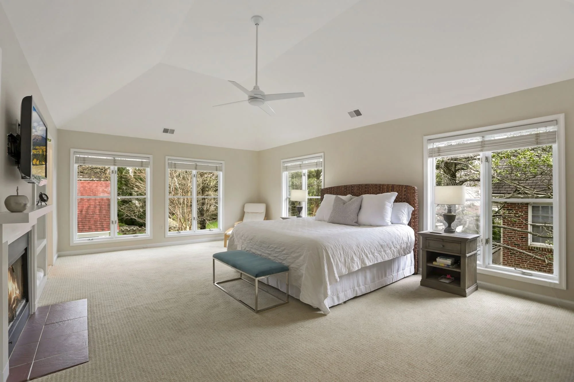 041_3804_TAYLOR_ST_327696_614123 copy.jpg