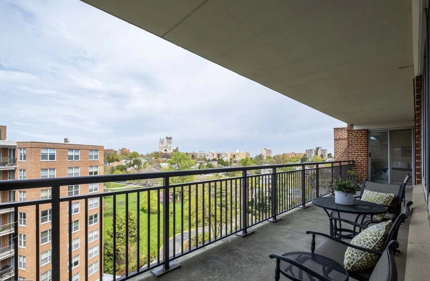 balcony2 3900 2.jpeg