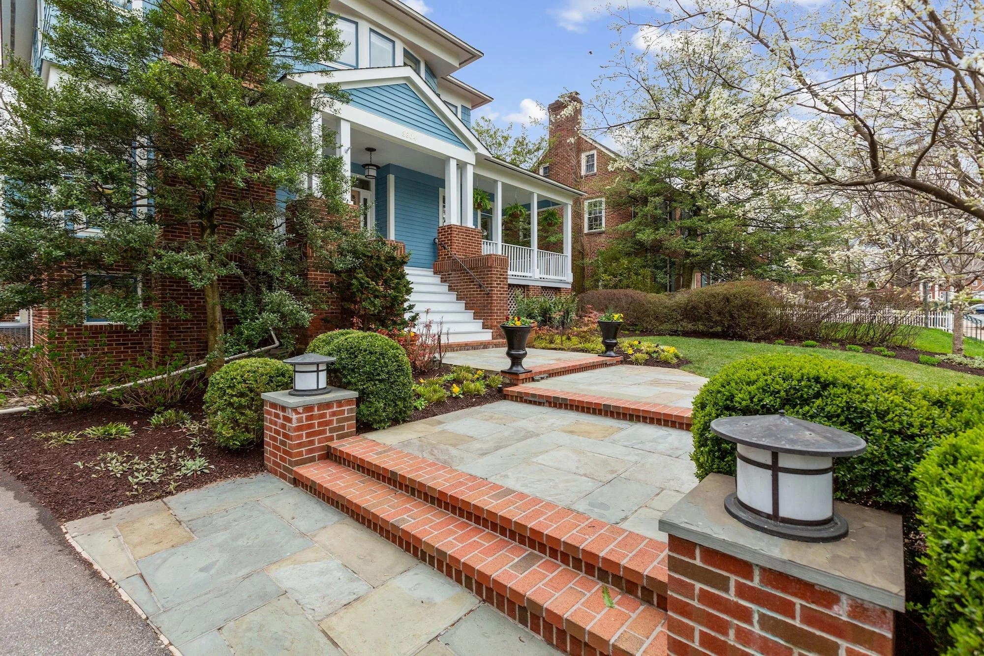 ext side 004_3804_TAYLOR_ST_327696_614123 copy.jpg