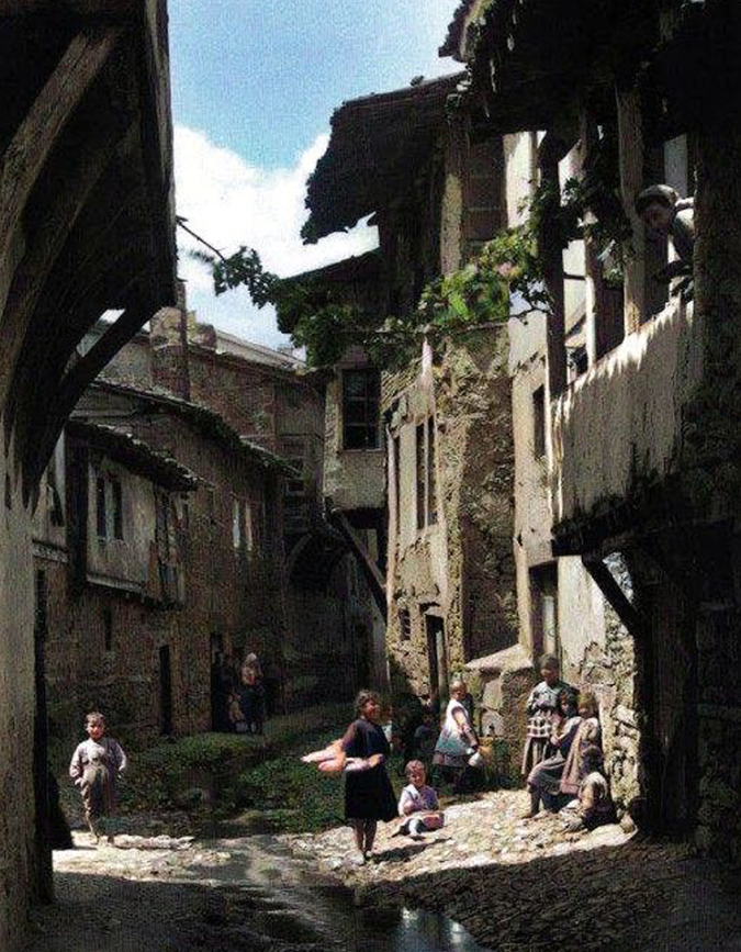 Greek Details: Naoussa and the vernacular: Houses, Craft, and Everyday Beauty