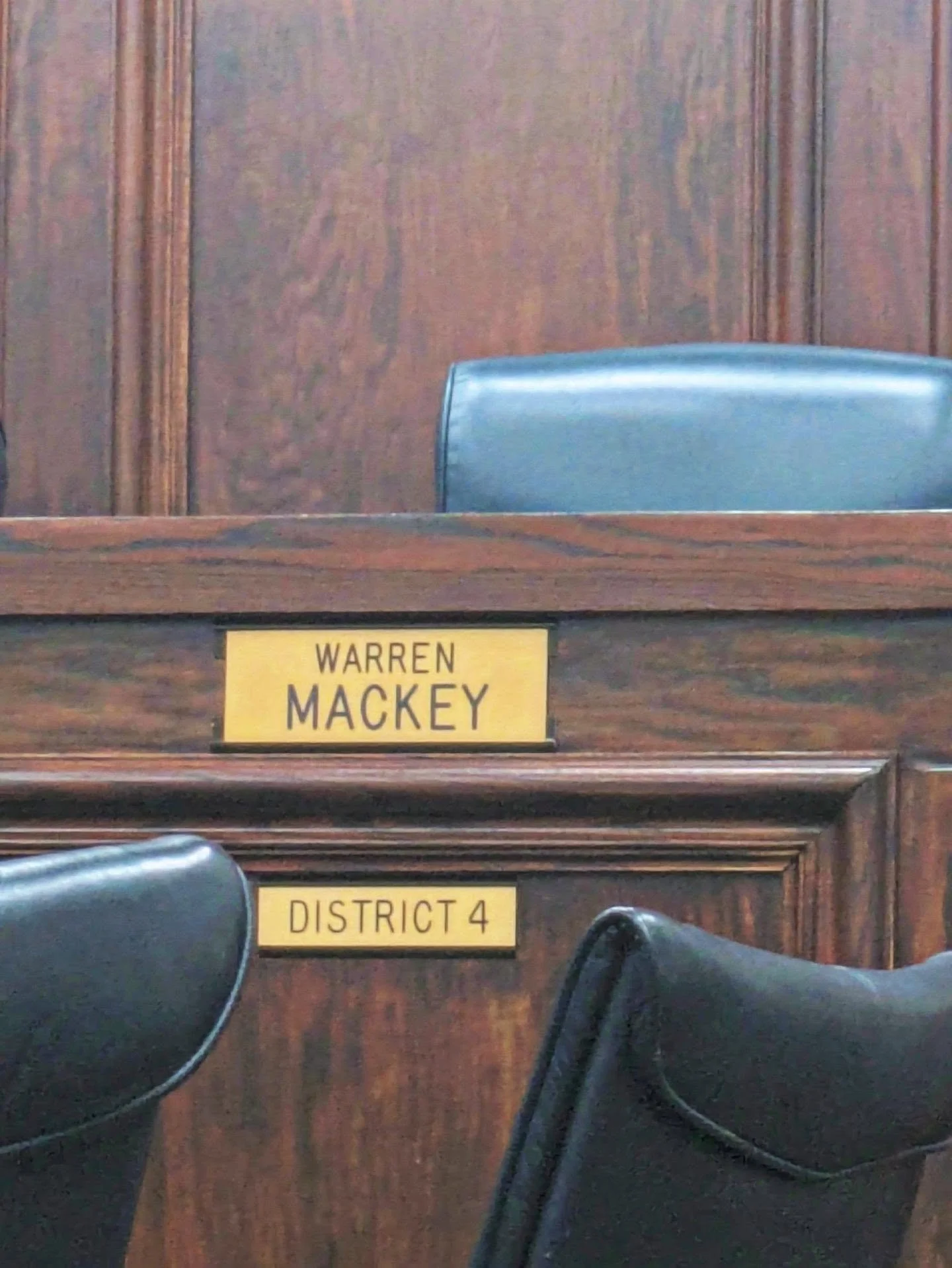 I want @commissionerwarrenmackey to know that him MIA when the folks at the BDC thought he was going to fight for them is why I ran against him. 

He started DAY 1 of his win breaking a campaign promise. 

🛑 Believing politicians will change