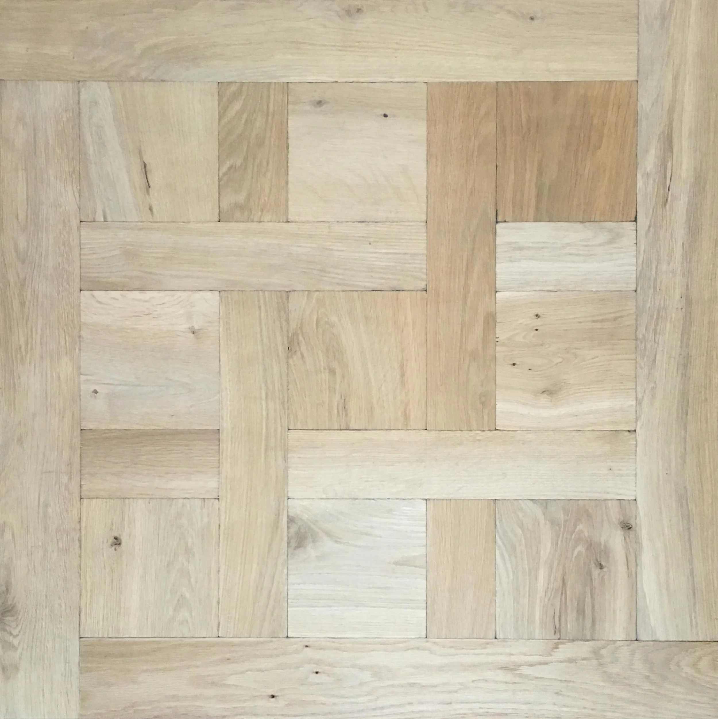 suelos parquet de madera. en patrón cuadrado con diferentes tonalidades.