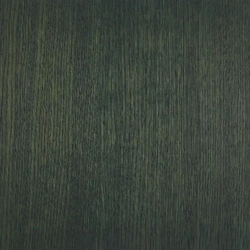 Superficie de madera oscura con textura lisa y vetas finas.