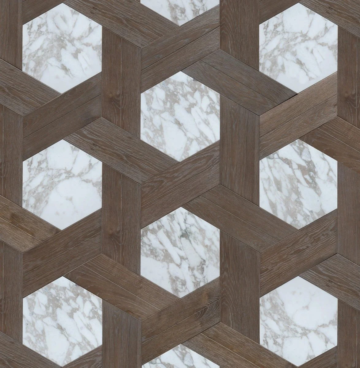 Patrón de baldosas de madera y mármol en un suelo.