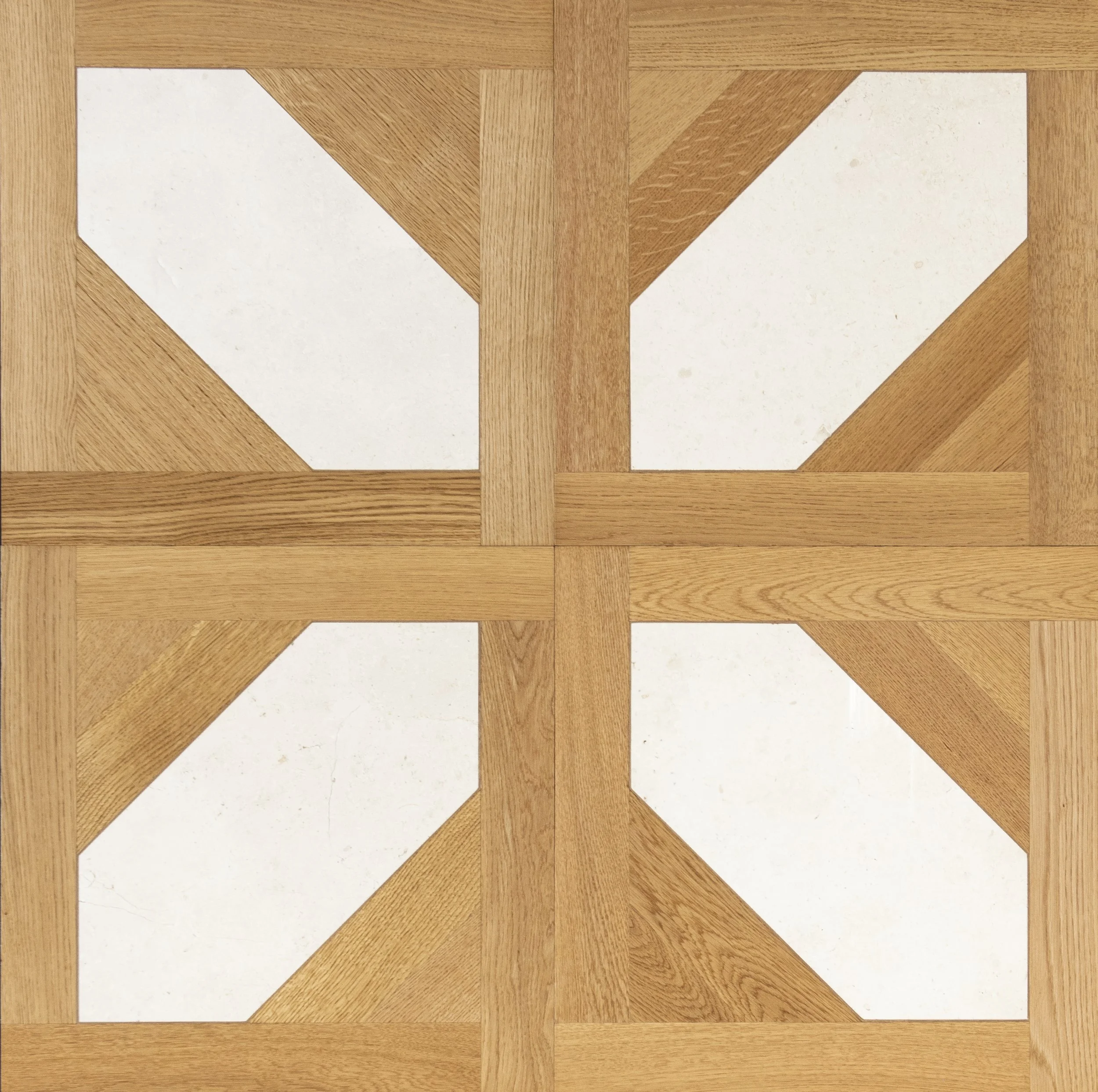 Suelo de madera con patrones de baldosas blancas y madera.