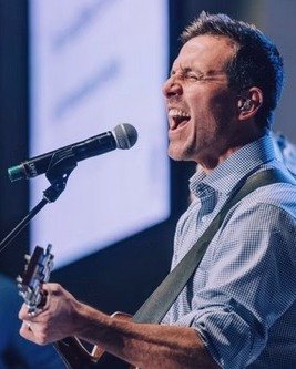 Sunday plans are setting sail! Rich Larson is strumming LIVE tonight at 5:00pm for a quintessential evening of music on the lake.

Settle in right on the water with live music in the air, something delicious on the table and sunset just around the co