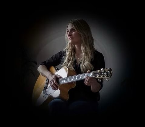 Live Music with Andrea Lyn Duo @ Lola's Lakehouse