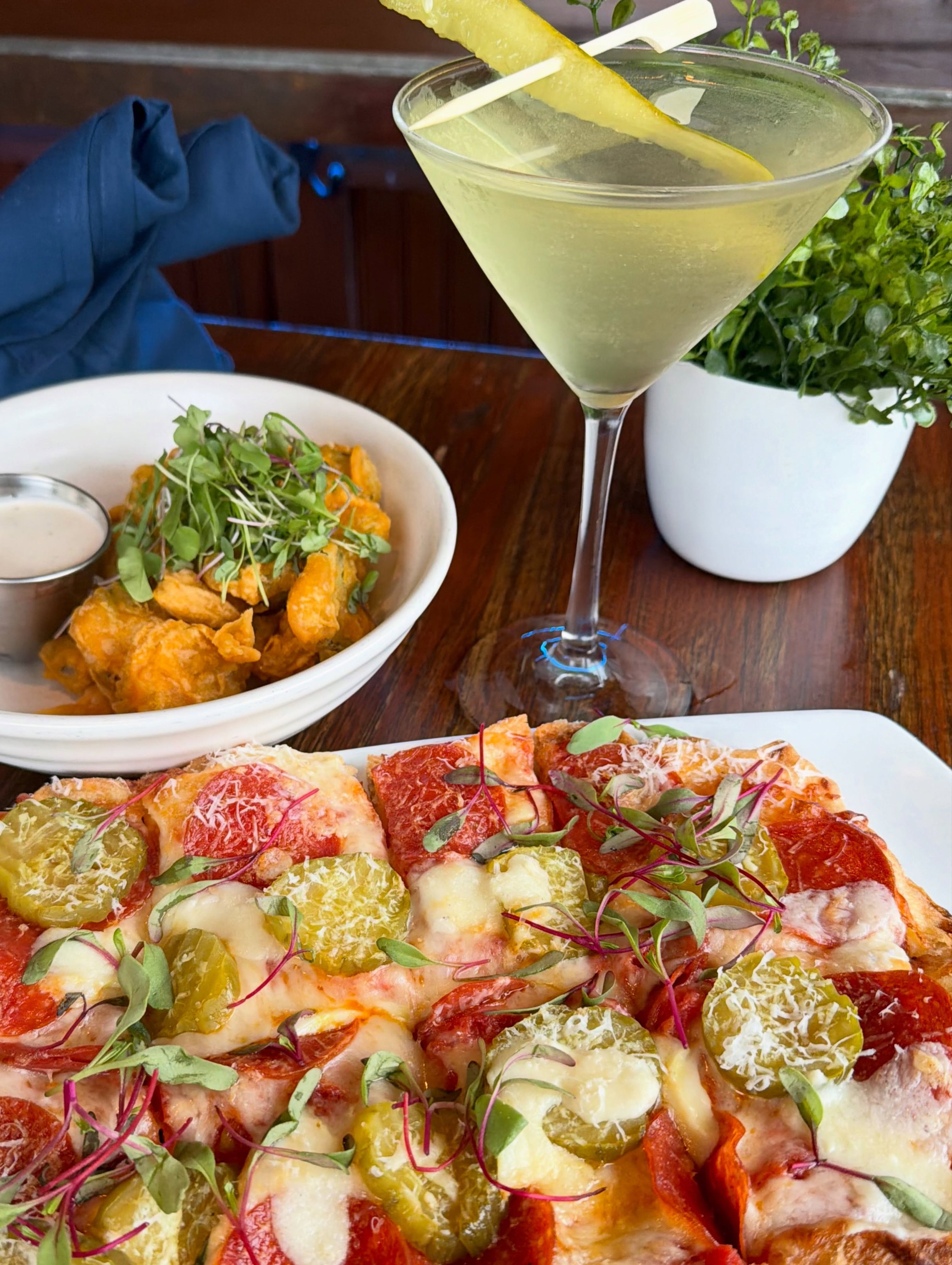 Waconia, it&rsquo;s officially Nickle Dickle Day and Lola&rsquo;s is getting a little pickled for the occasion. 🥒🍸

Stop by from 11am&ndash;4pm for a special lineup crafted just for today:

$14 Pickle Pepperoni Pizza
$8 Fried Pickles
$10 Pickle Mar
