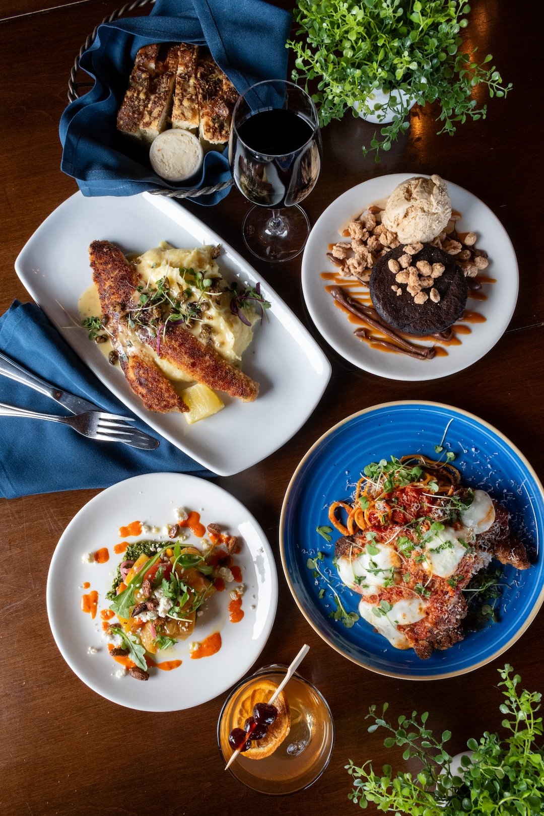 Mpls.St.Paul Magazine Fall Restaurant Week at Lola's Lakehouse