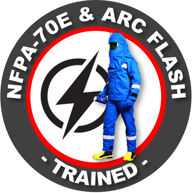 Logotipo de Flash de NFP-A-70E y ARC Flash entrenado, con un niño con ropa de protección contra arco flash, chaqueta azul, pantalón y botas de seguridad amarillas, en el centro del logo.