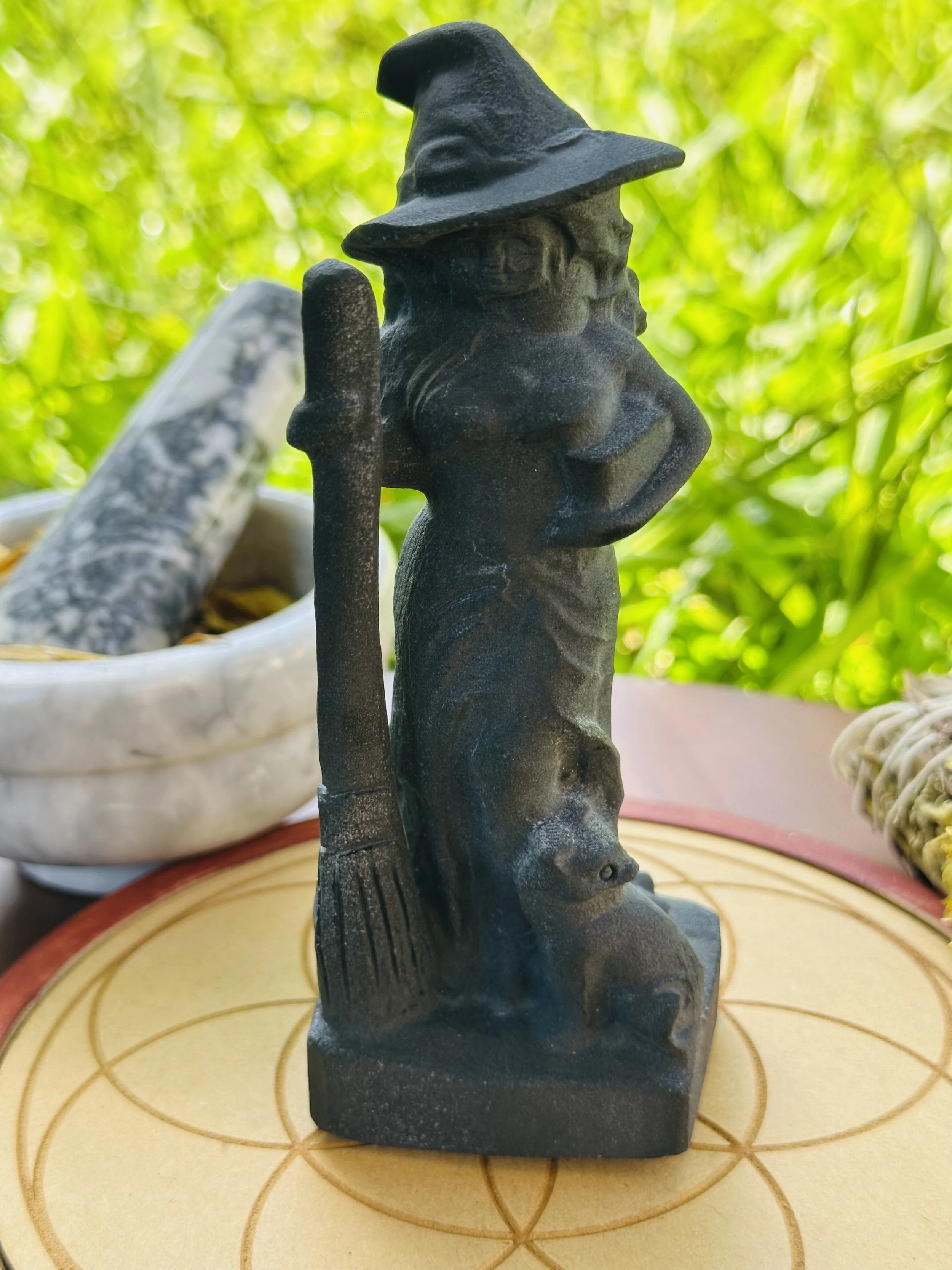 Matte Black Obsidian Witch 🧙🏼‍♀️
