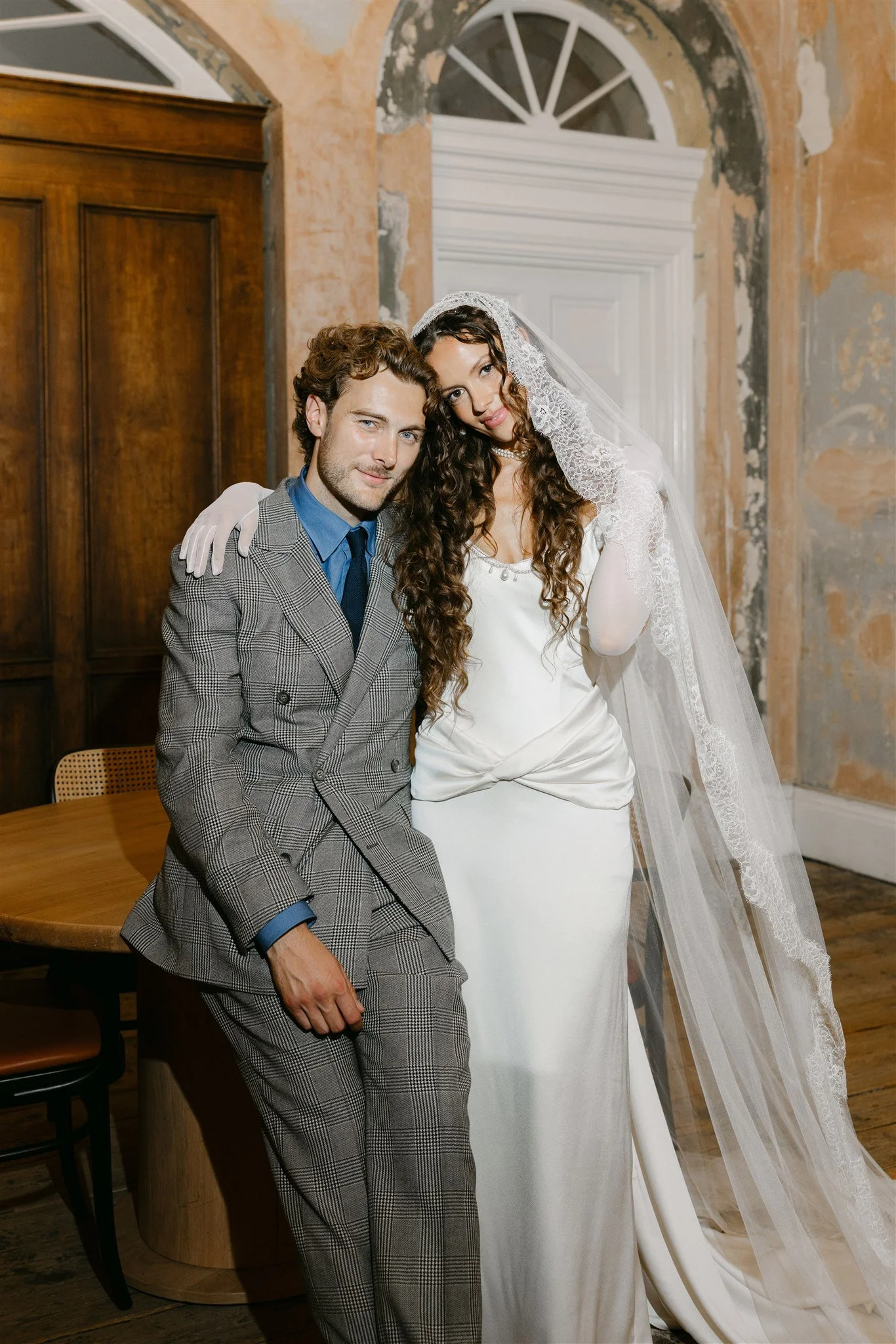 taura-jesse-old-sessions-house-london-wedding-19.jpg