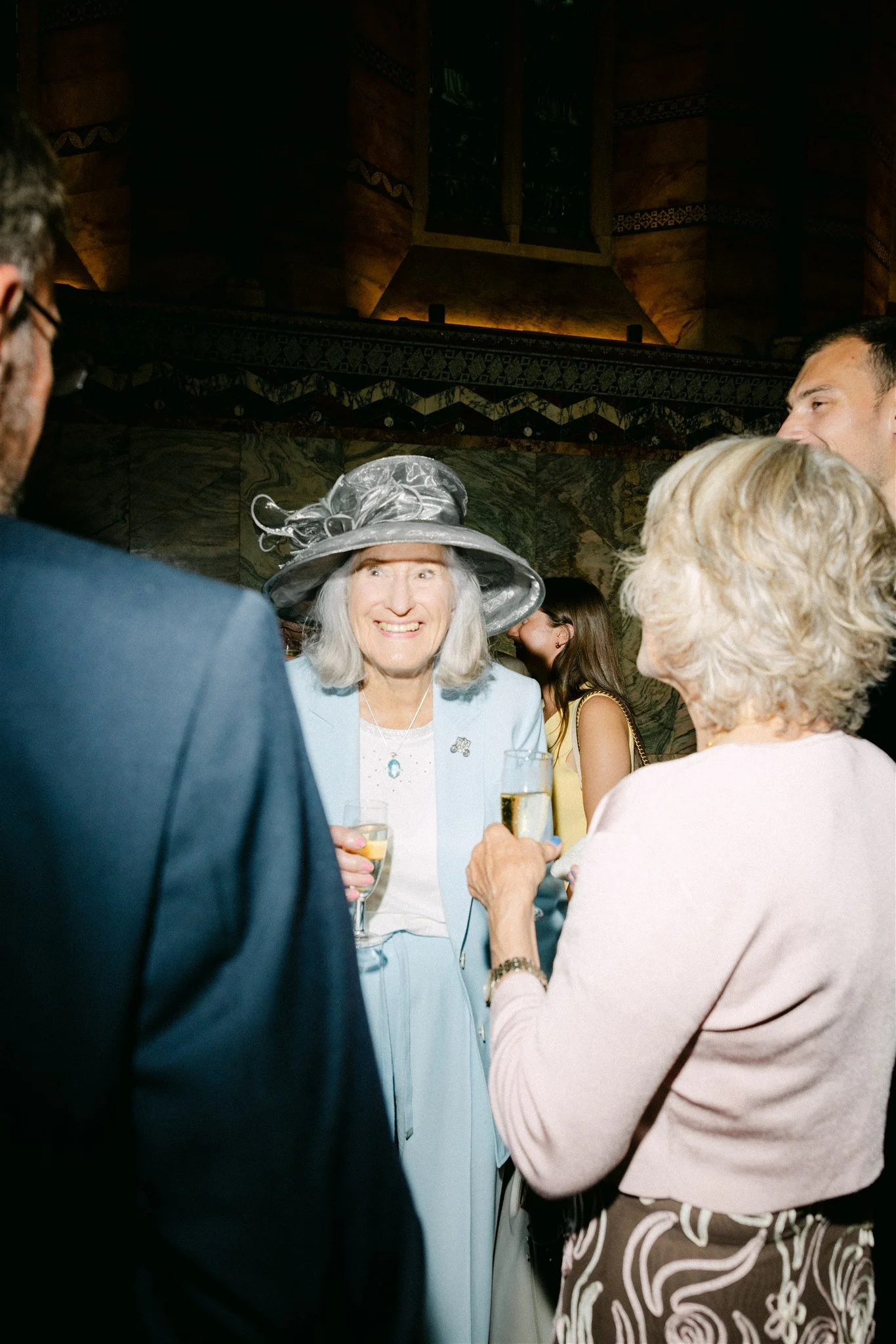 taura-jesse-old-sessions-house-london-wedding-25.jpg