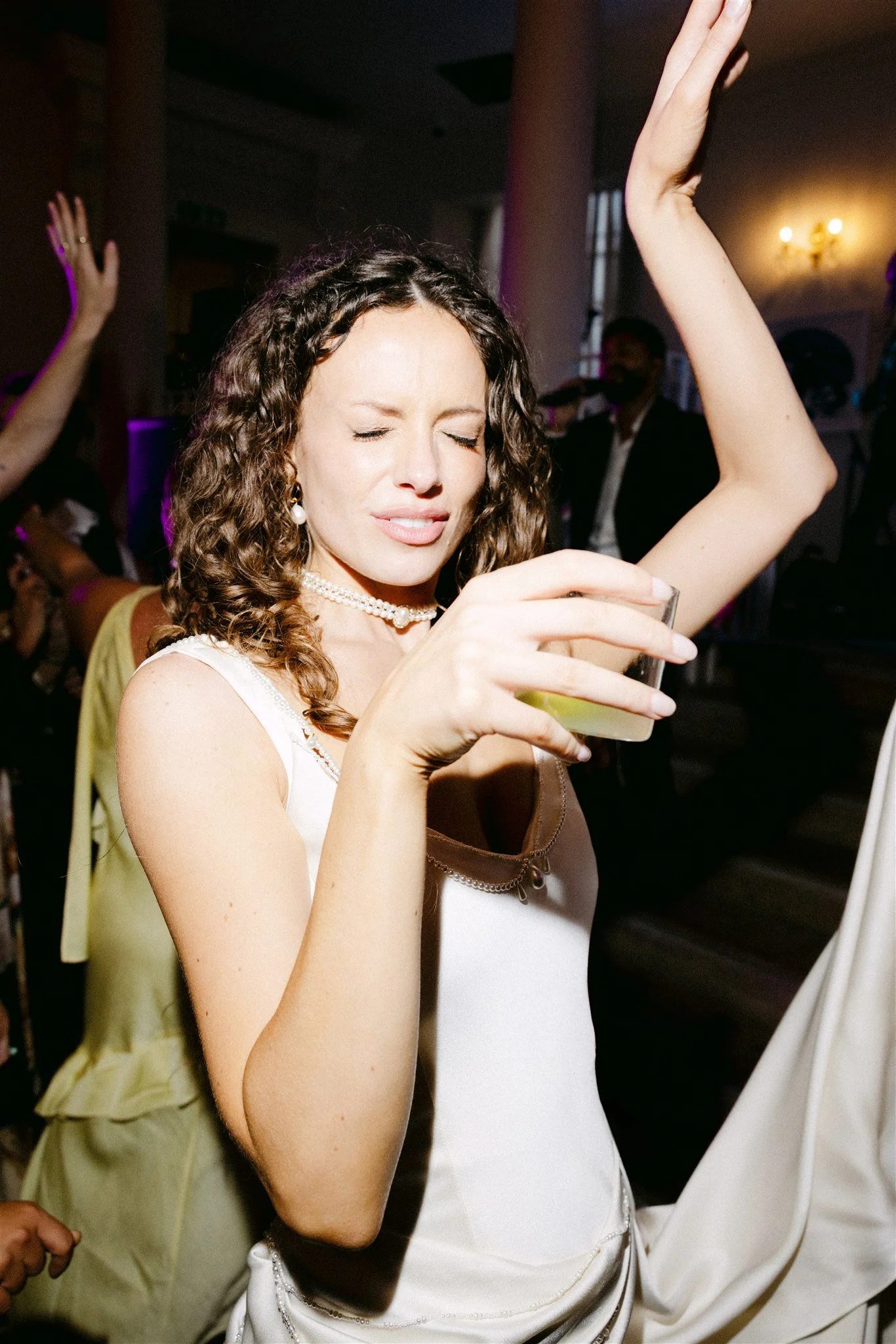taura-jesse-old-sessions-house-london-wedding-33.jpg
