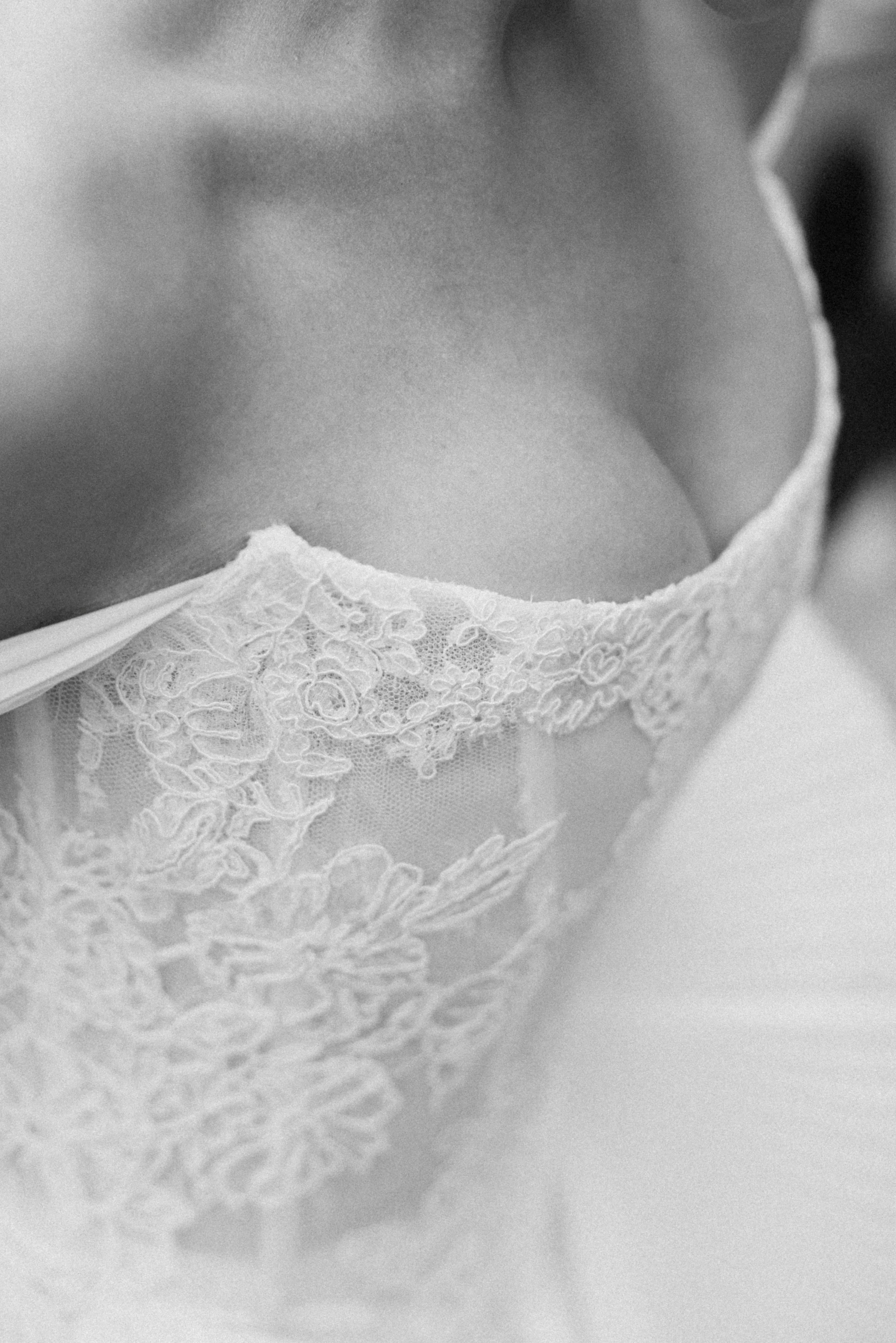 avant-garde-wedding-photography-yolanta-birkhane-19.jpg