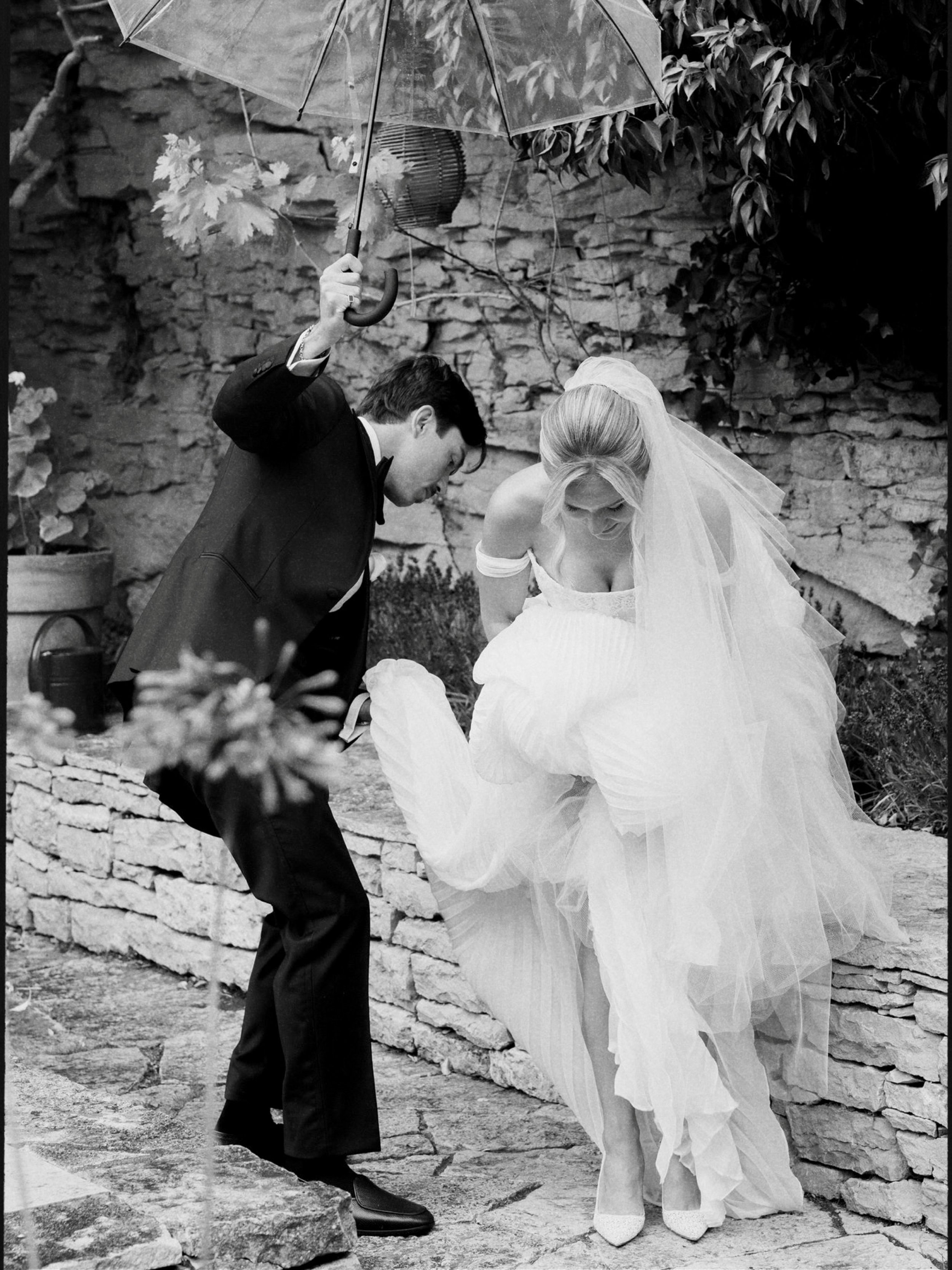 tomorrow a year ago, Josefina and Matt, happy anniversary <3

Gotland, Sweden &mdash; July 5th, 2025

Bride + Groom: @josefinawelin &amp; @m.mcallister_ 
Photographer: @yolantabirkhanestudio 
Bride Dress: @varca.studio
Shoes: @manoloblahnik  Groom