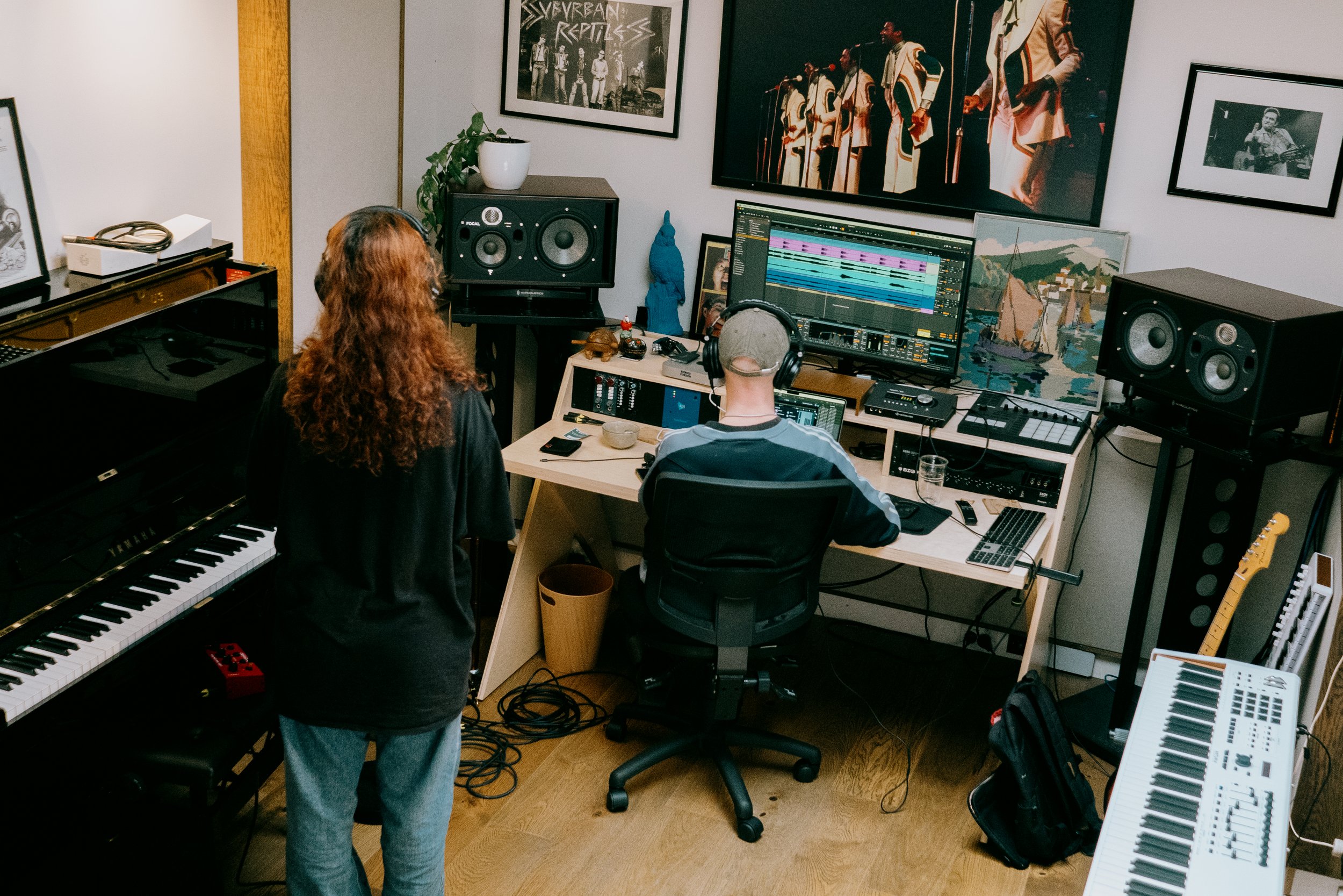 CRYSTAL: IN STUDIO BEHIND THE SCENES