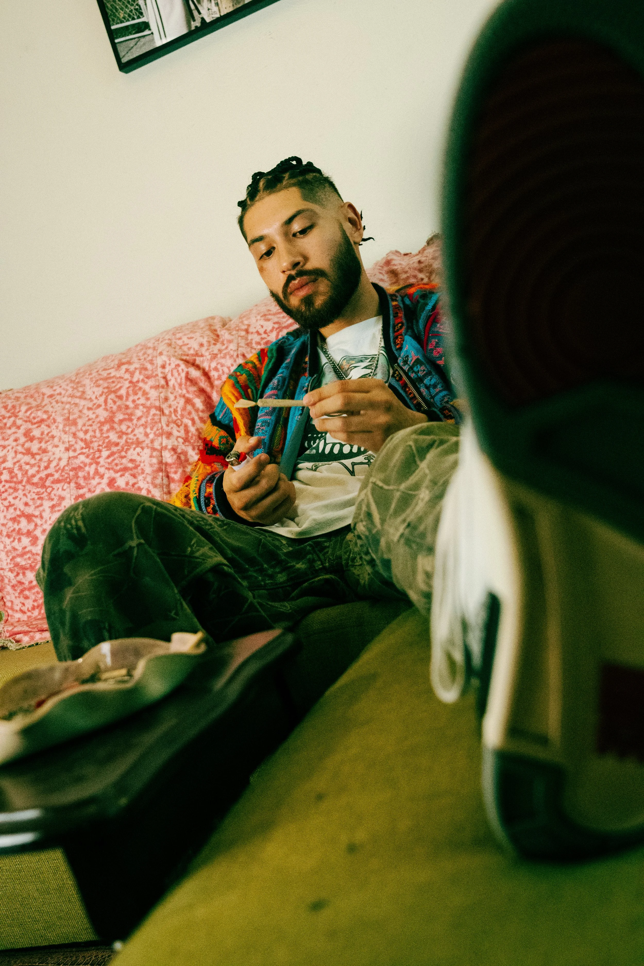JO - BURNING A SPLIFF-11.jpg