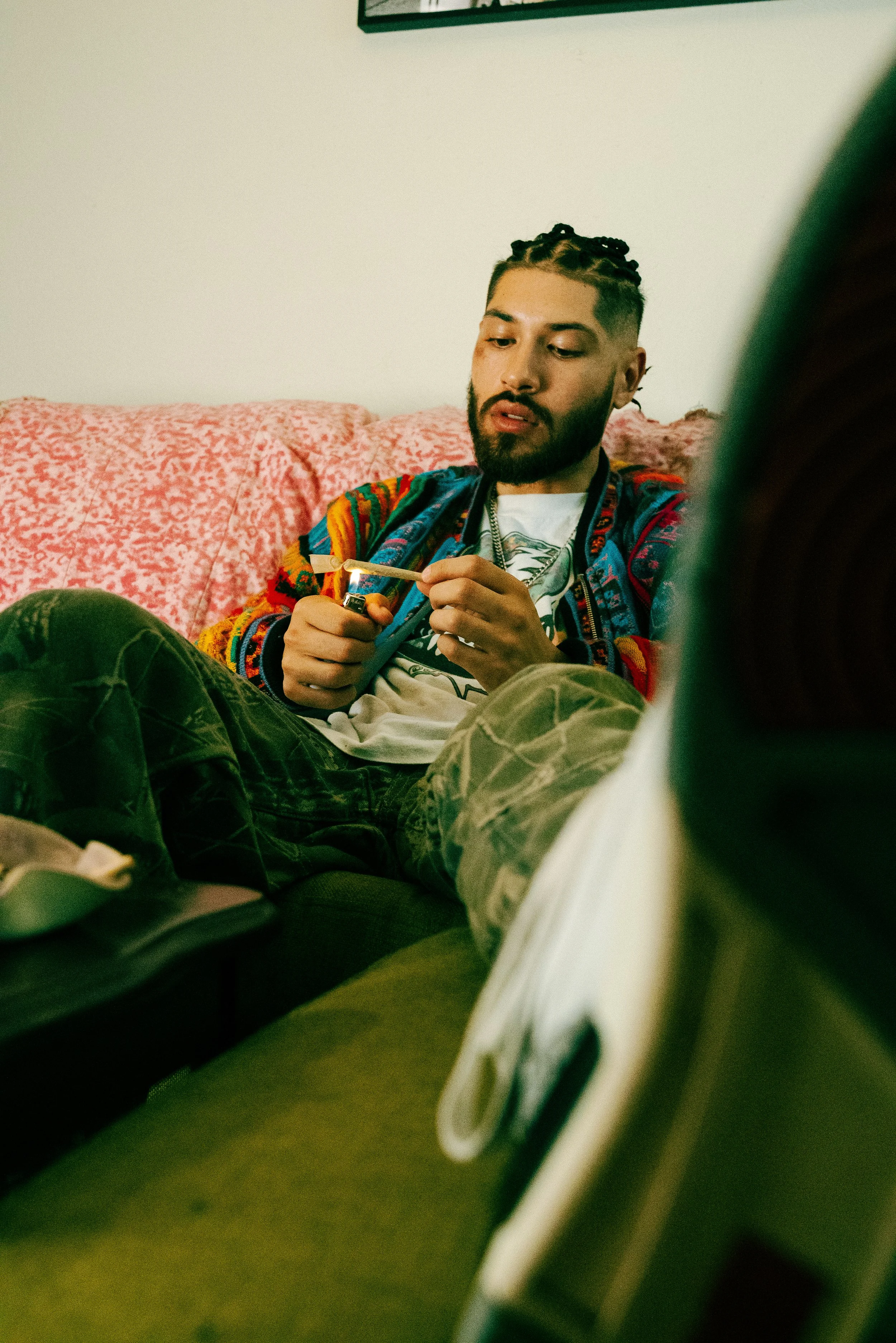 JO - BURNING A SPLIFF-21.jpg