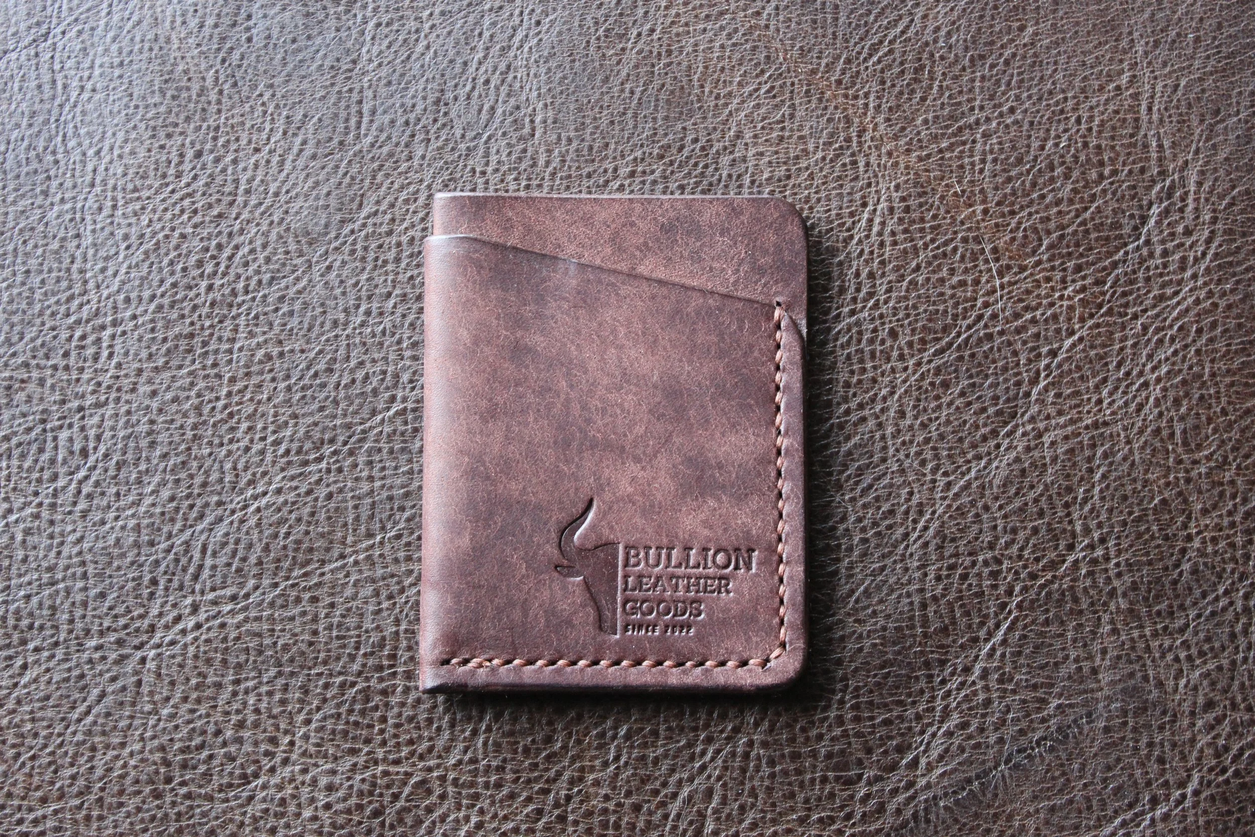LEATHER VERTICAL CARD WALLET - TOBACCO PUEBLO