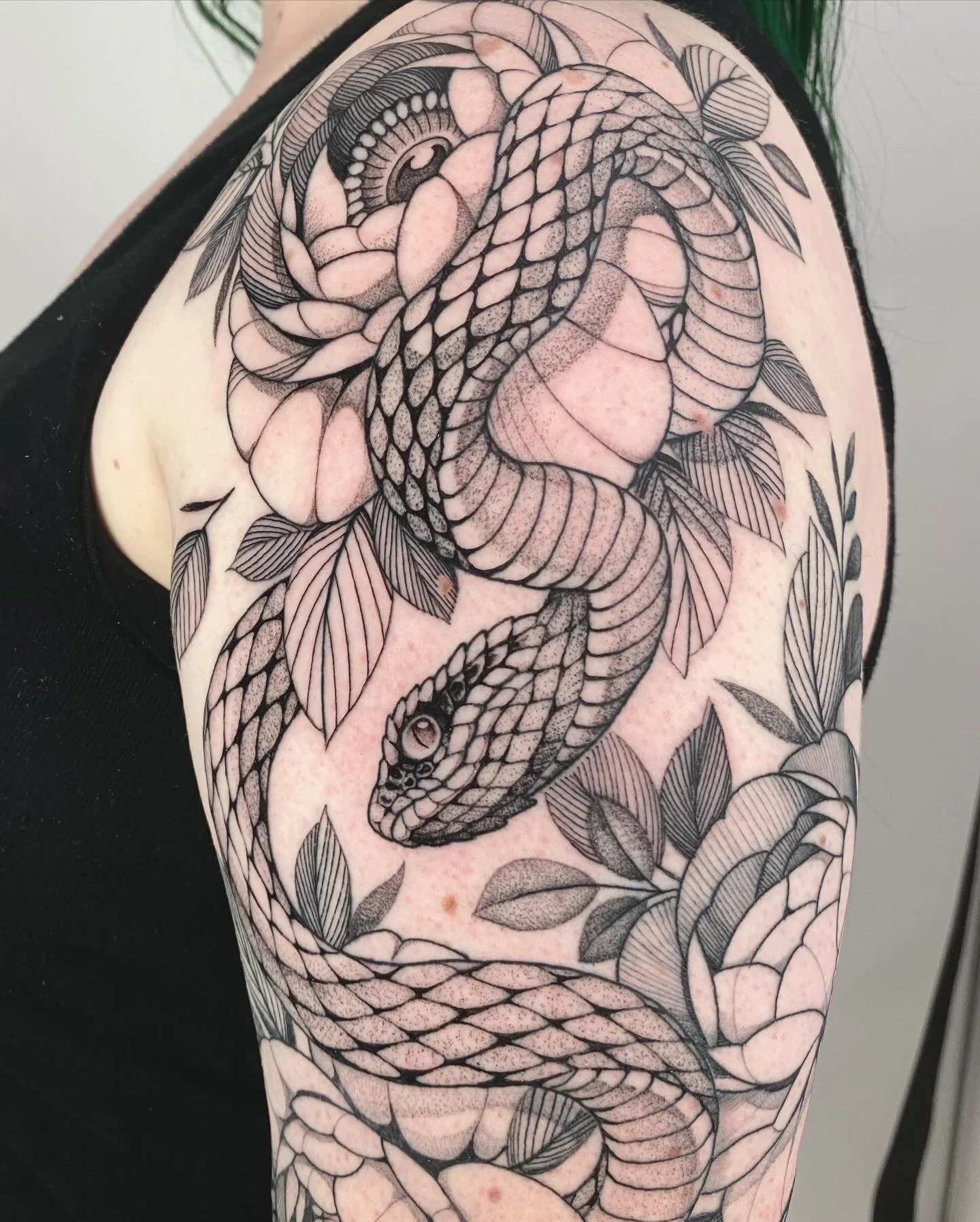 snake ,roses, peonies , tattoo
