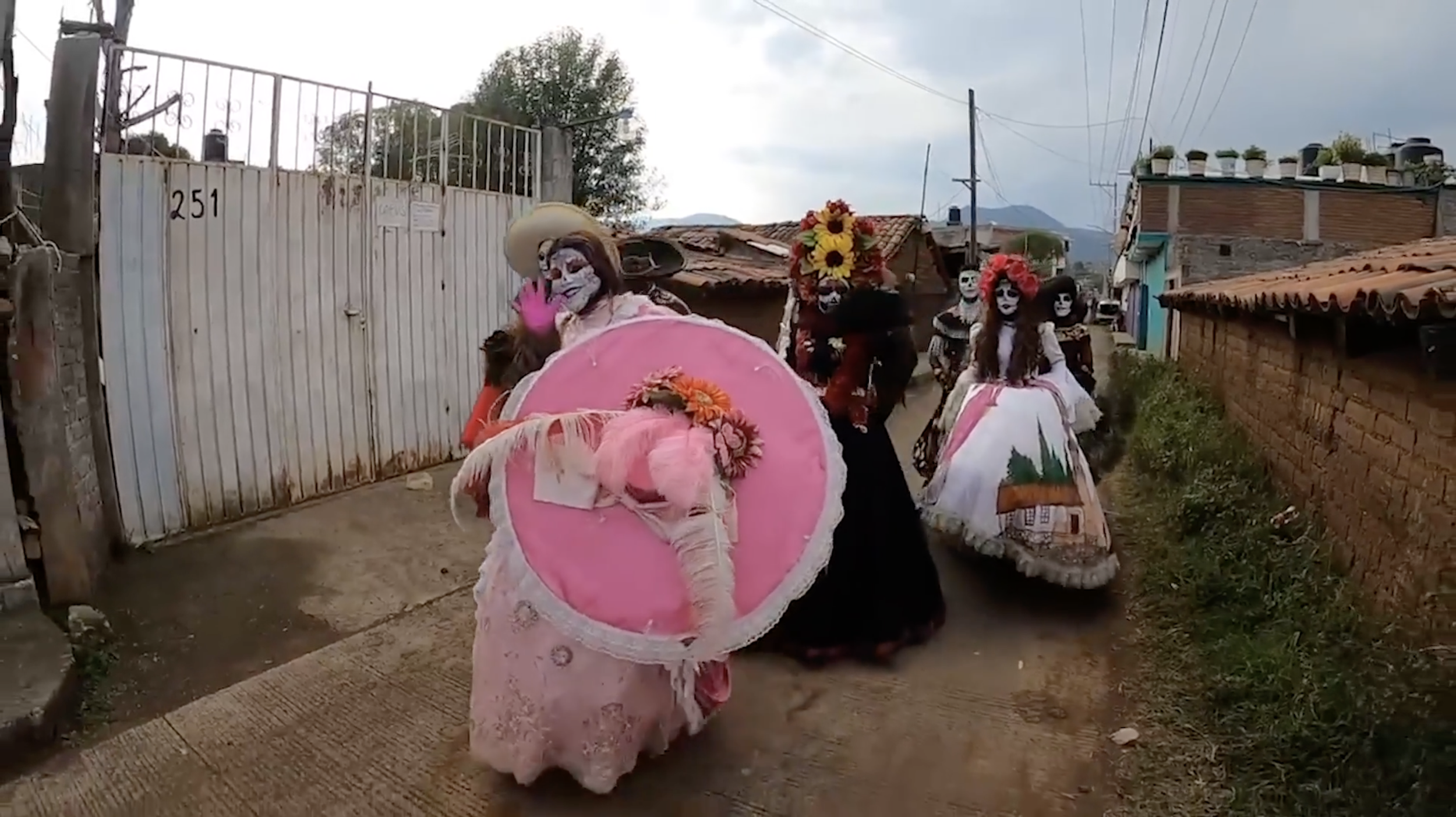 iPulse Live Special Report: Dia de los Muertos