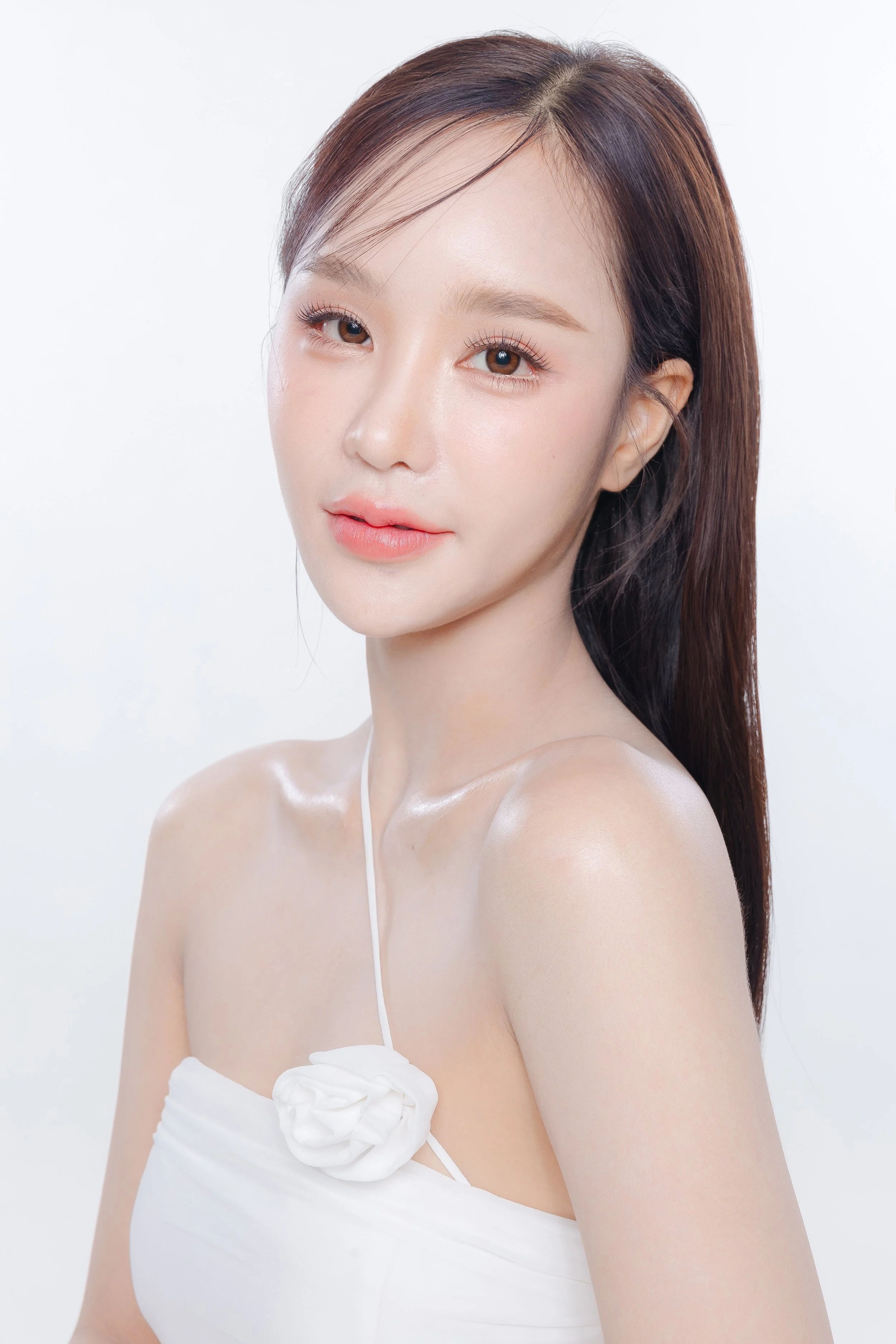 5 สิ่งที่ต้องรู้! ก่อนตัดสินใจถ่ายรูปโปรไฟล์