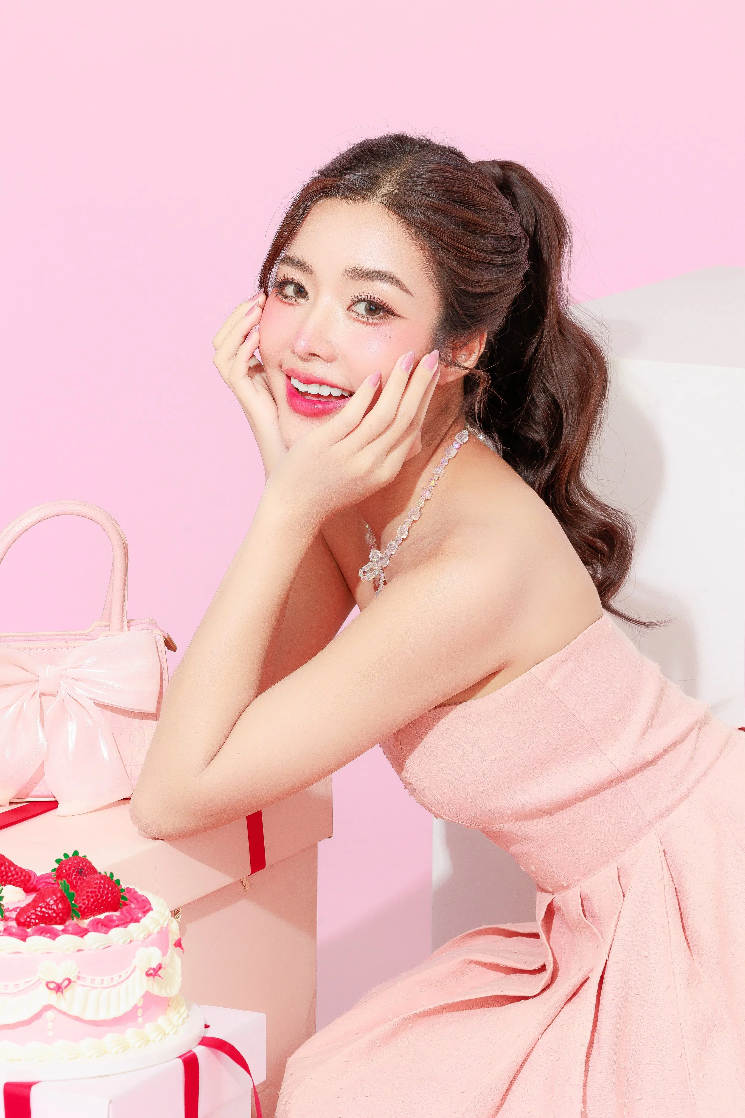 Birthday Photoshoot in Bangkok: Celebrate Your Special Day with a Luxury Birthday Sparkle Portrait