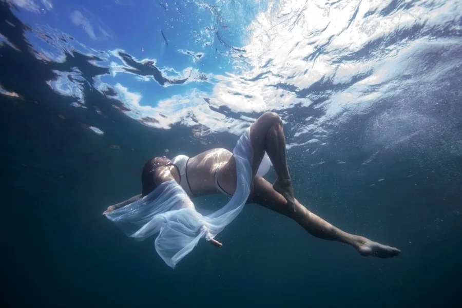 leo clifford underwater maternity photography sydney 03.jpg