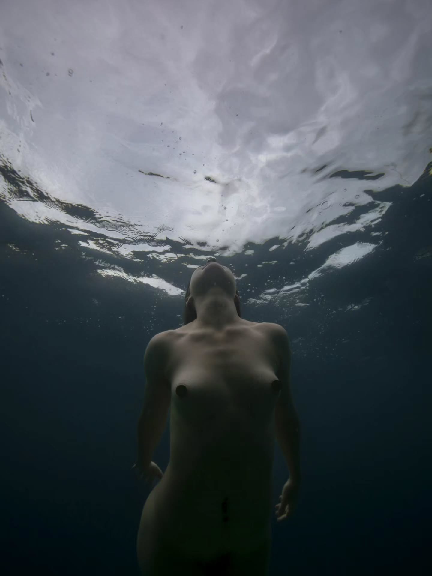 In her element.

A cooler, rainy day at Shelly Beach &mdash; we got in anyway.

That kind of commitment always pays off.

#underwaterportraits #portrait #freediving #shellybeachmanly