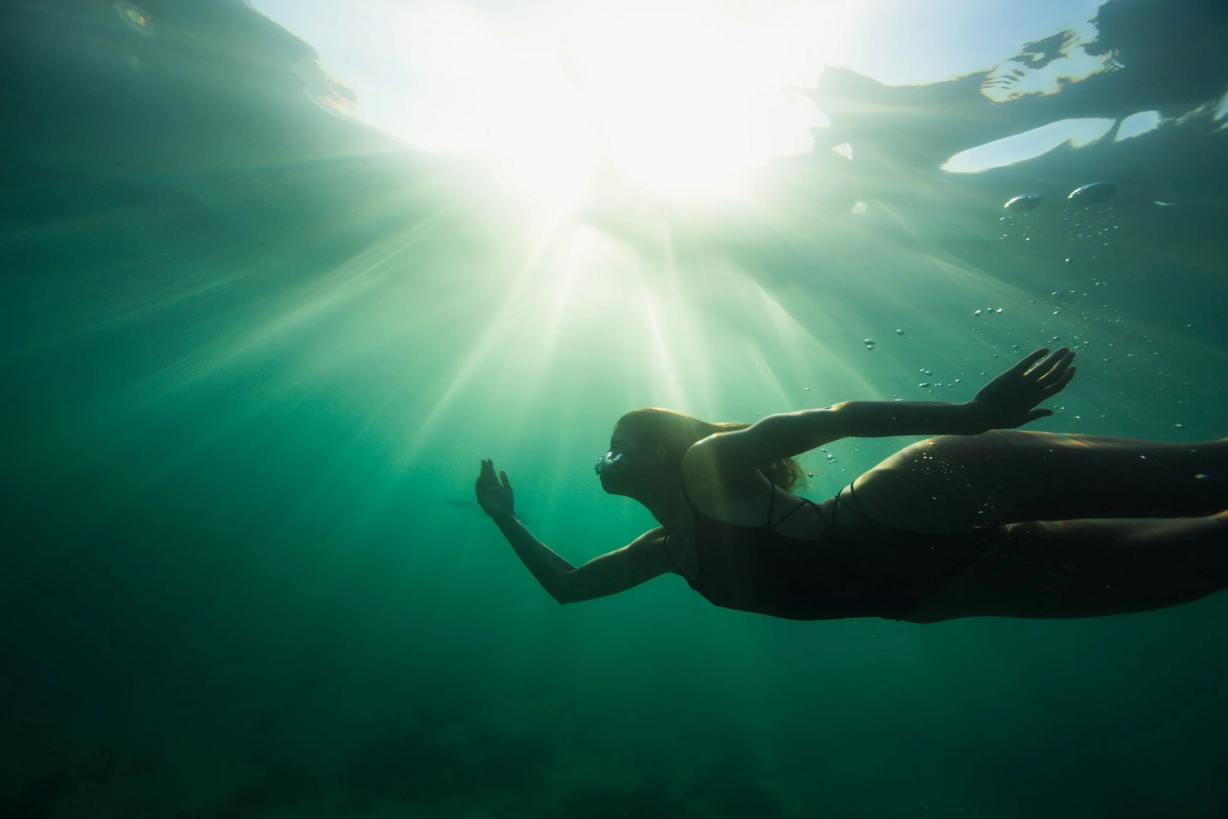 leo clifford underwater maternity photography 18.jpg