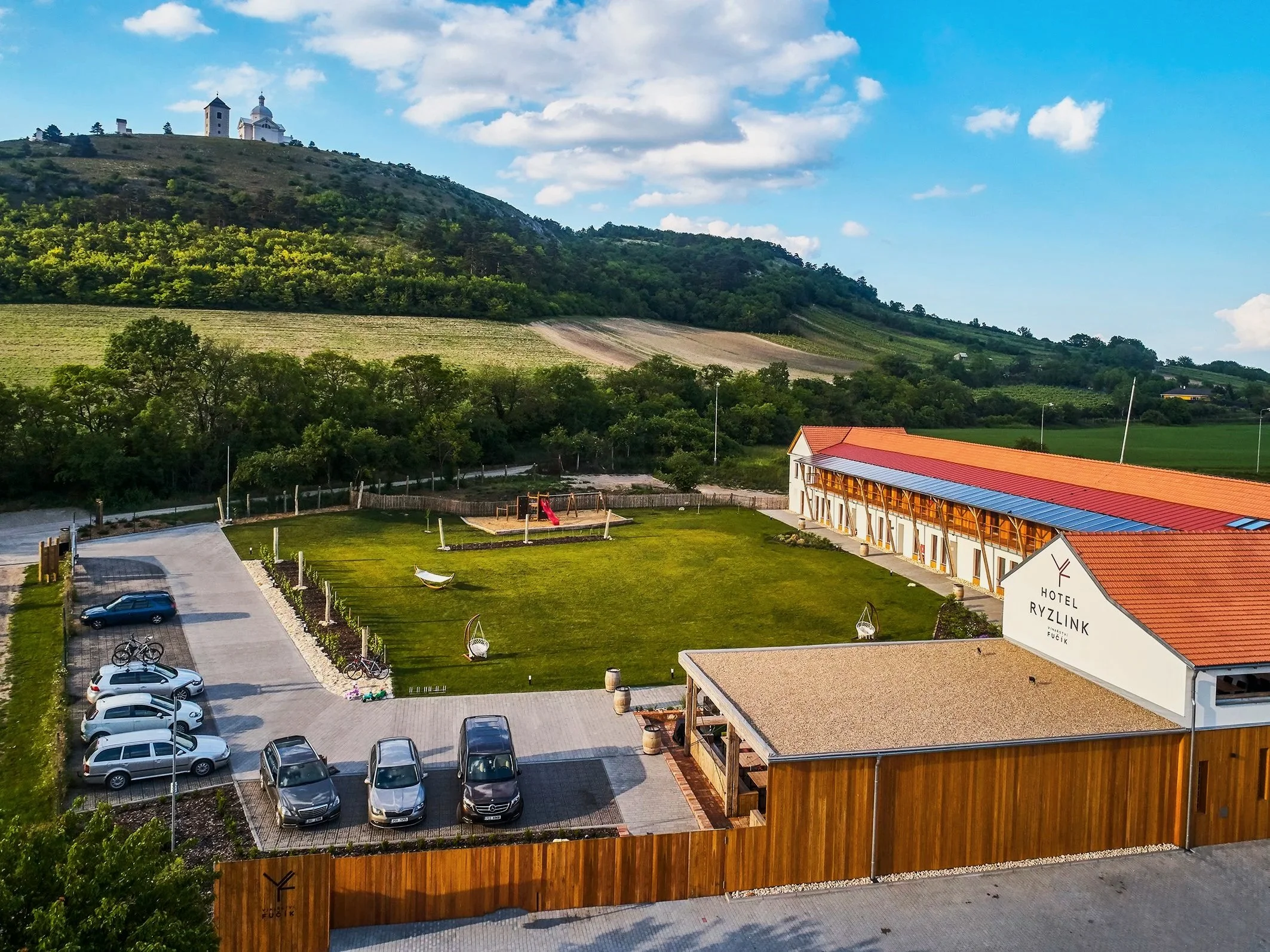 Hotel Ryzlink Mikulov výhled na Svatý kopeček a vinice