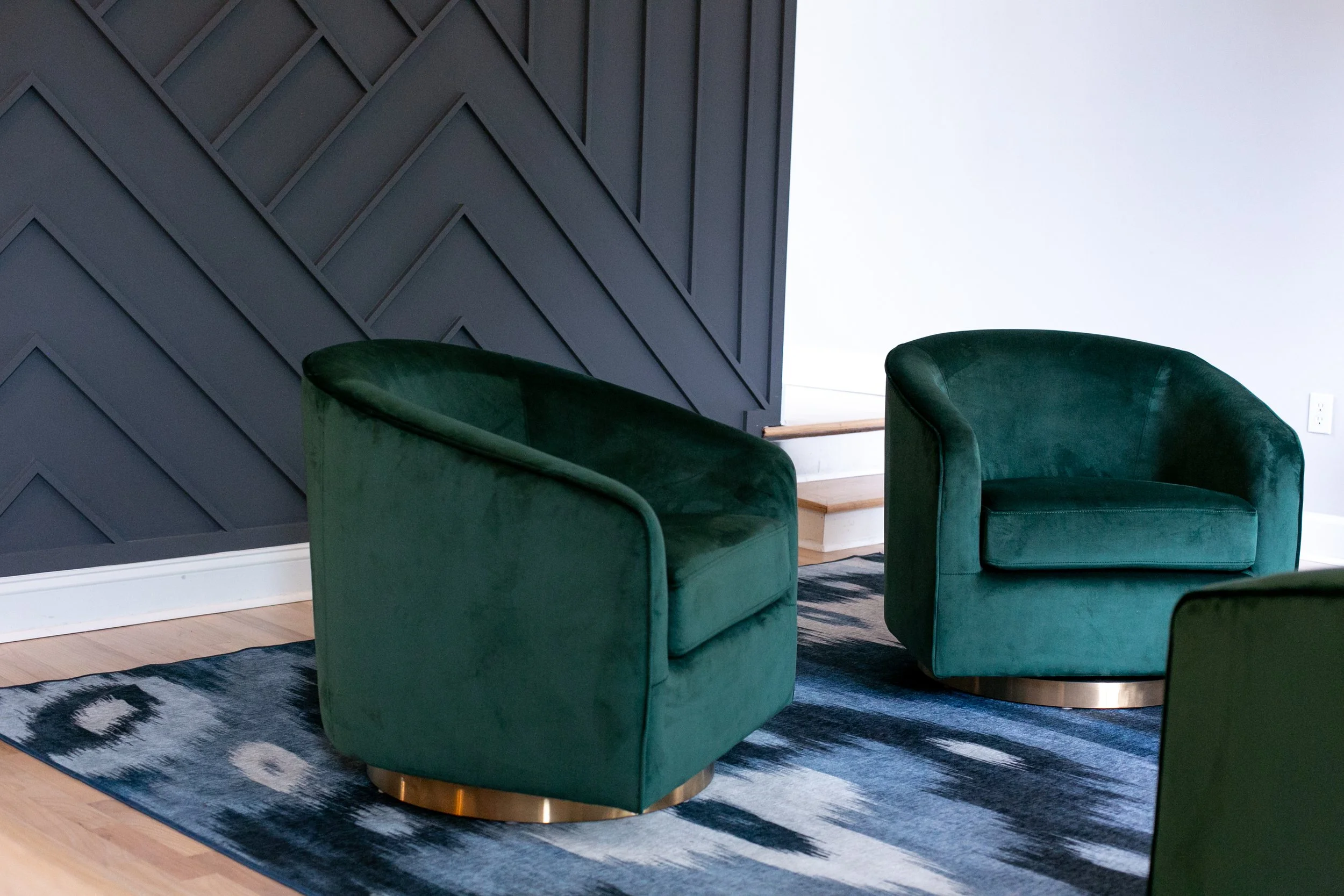 Logo designer for interior designers, Charleston, SC