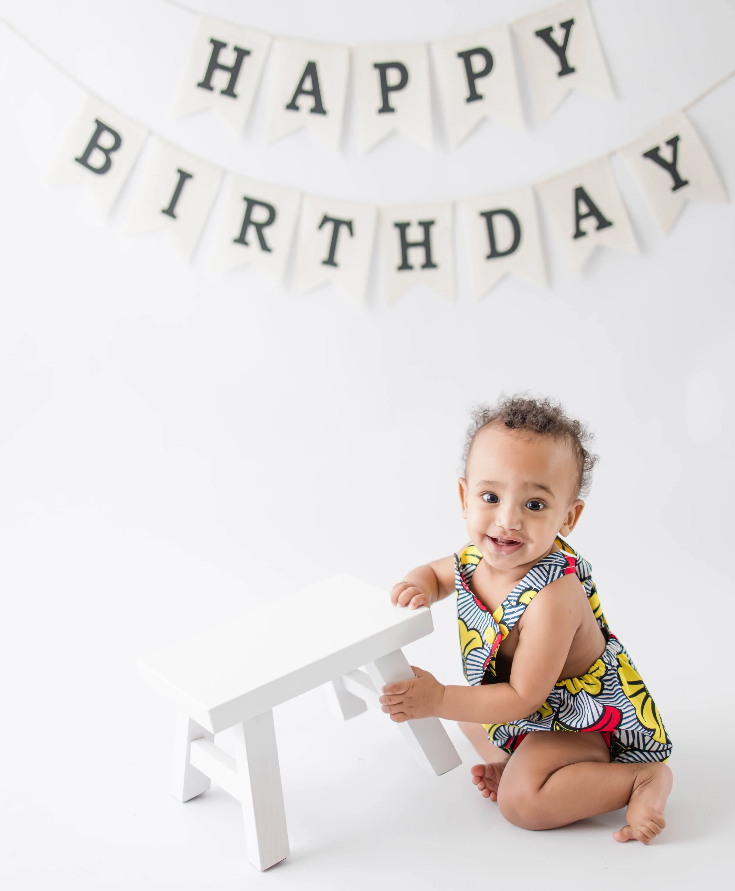 east-meadow-ny-first-birthday-photoshoot-baby-girl-birthday-banner.jpg