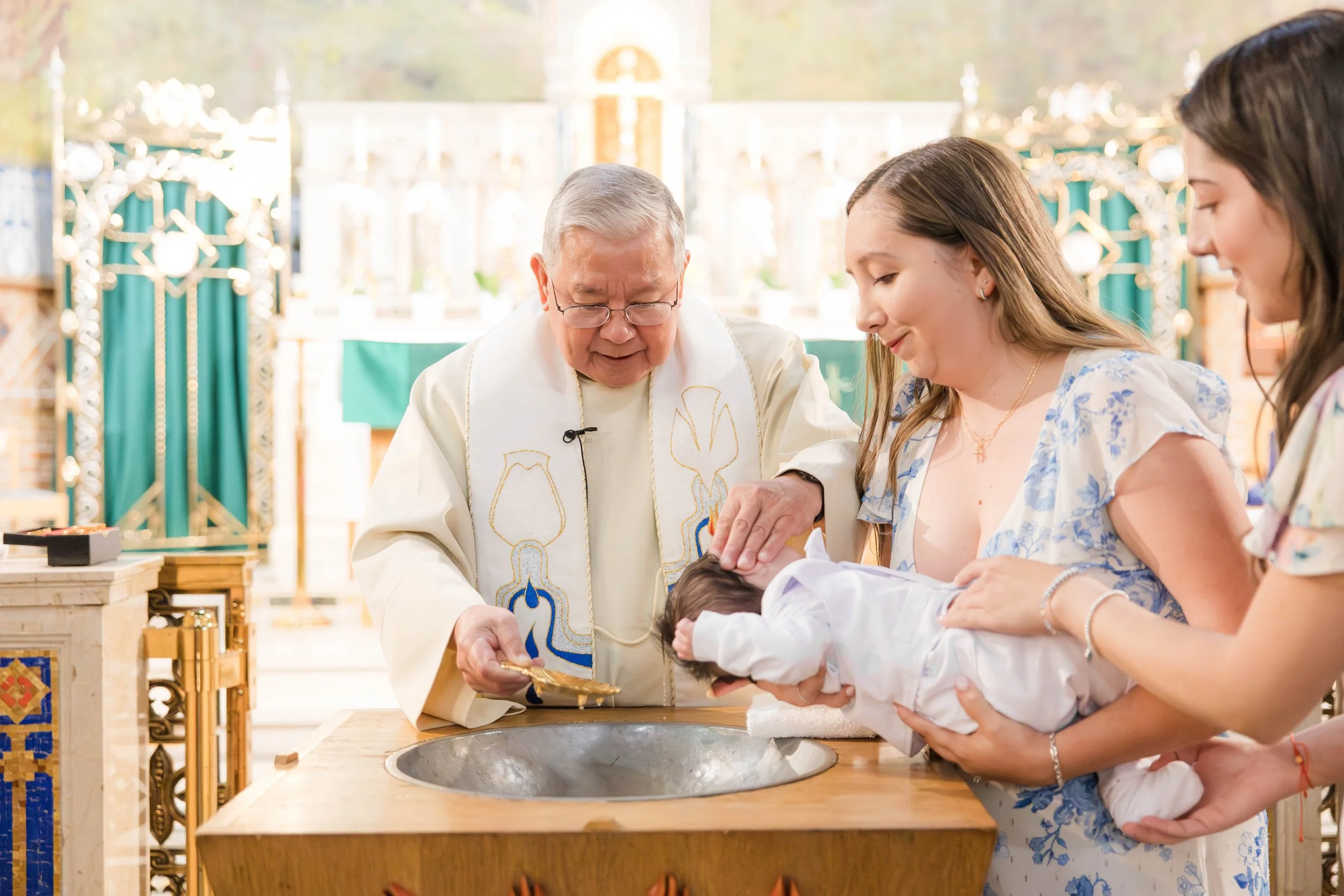 catholic-baptism-ceremony-new-hyde-park-ny